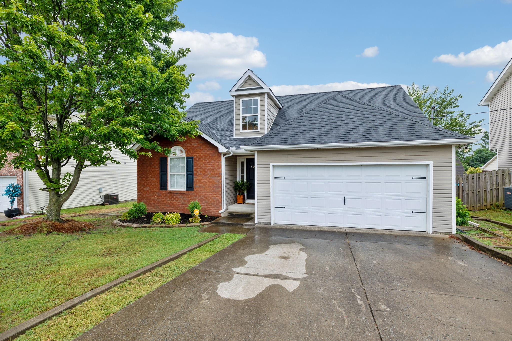View LA VERGNE, TN 37086 house