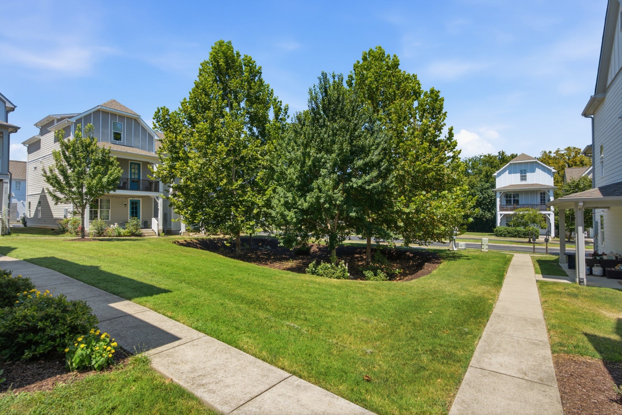 737 Cottage Park Dr