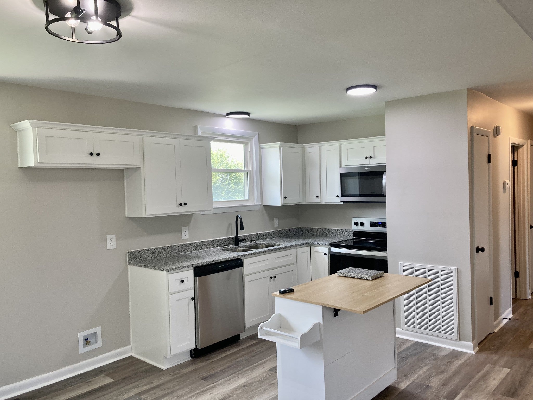 221 Austin Dr