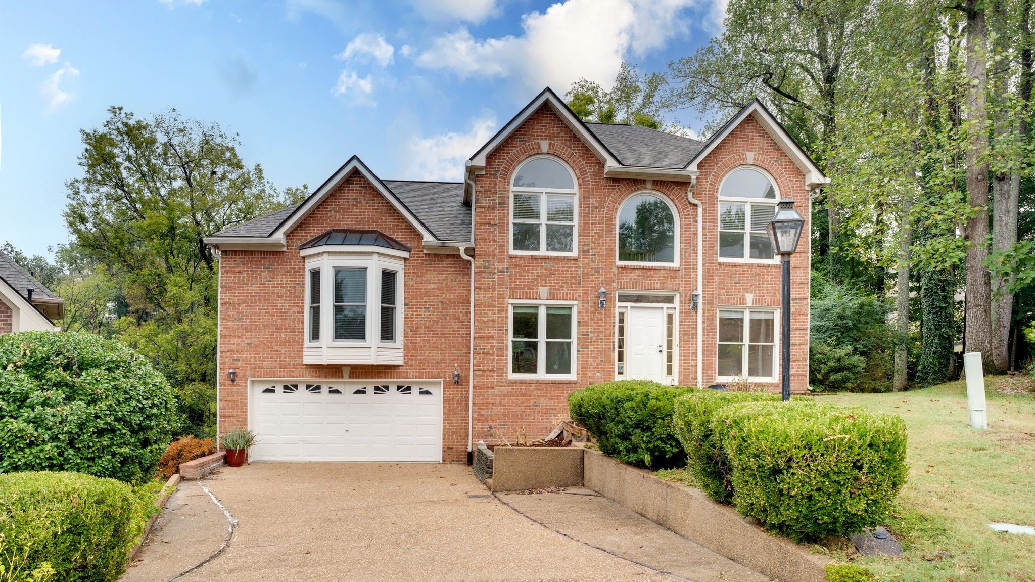 4-bed listing at 532 Rivercrest Cv, Nashville