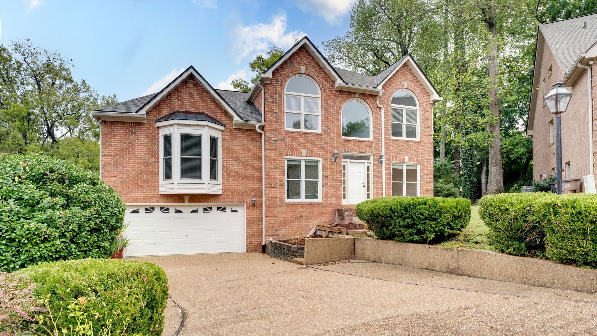 532 Rivercrest Cv