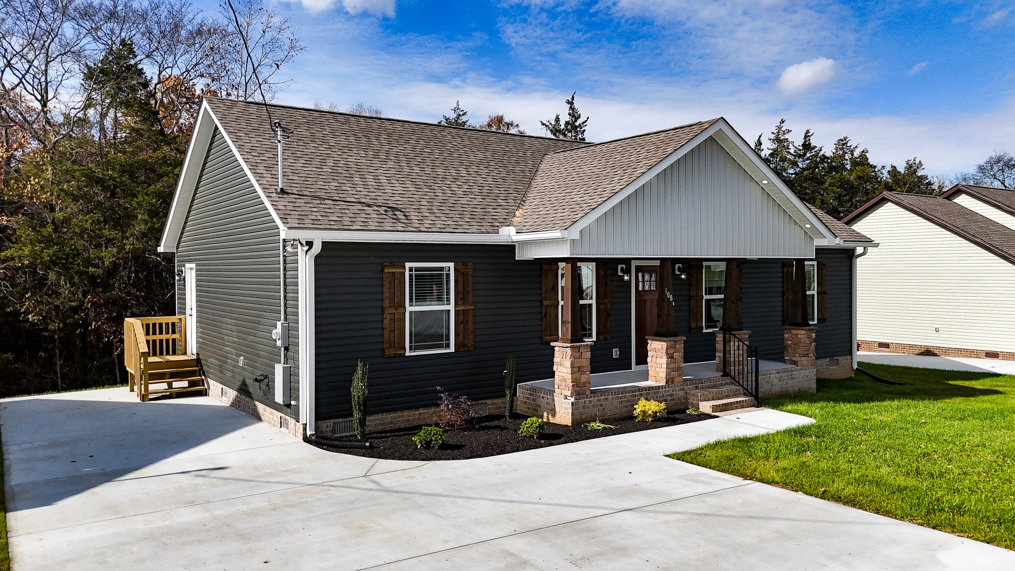 108 Demombreum Circle