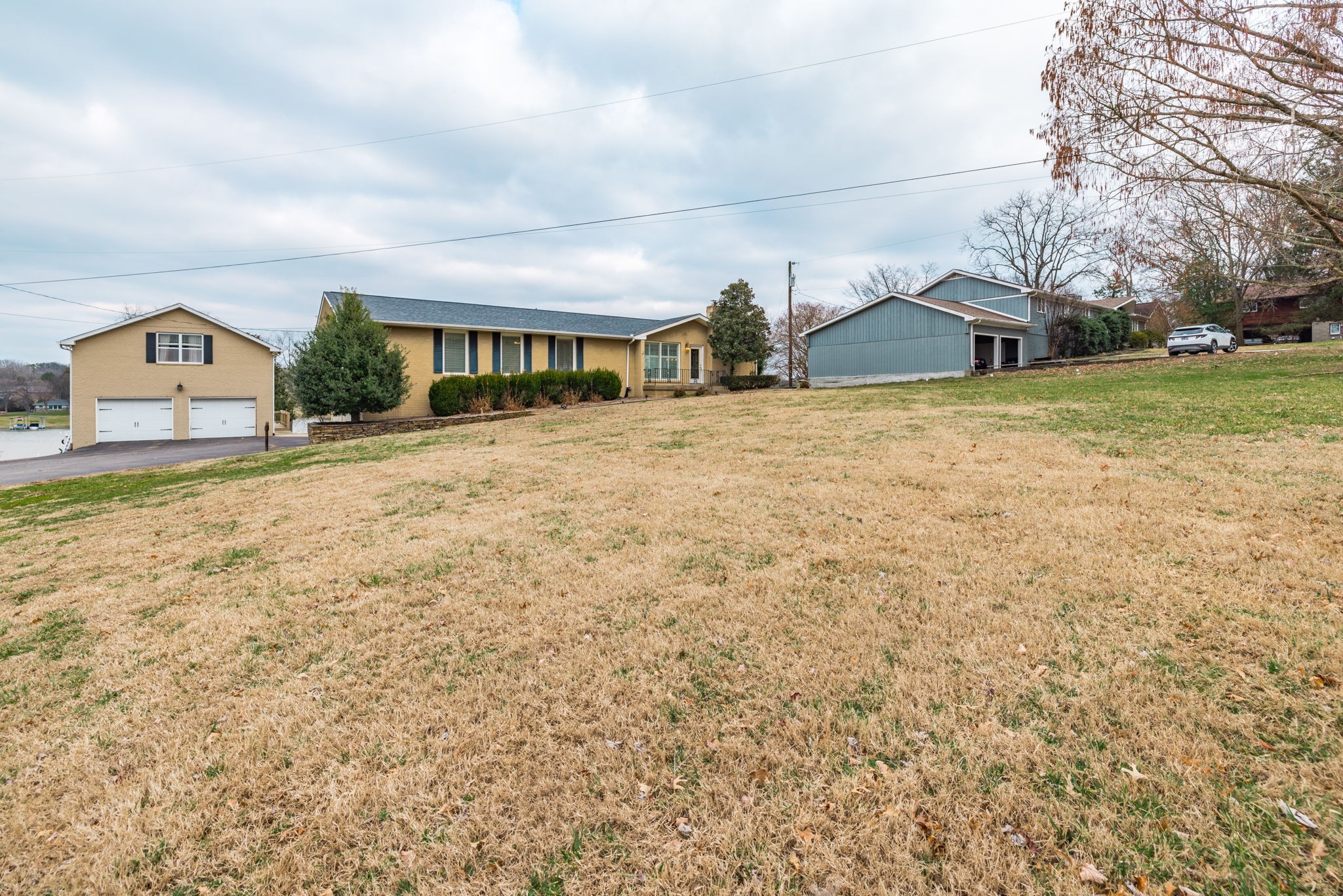 135 Bay Dr