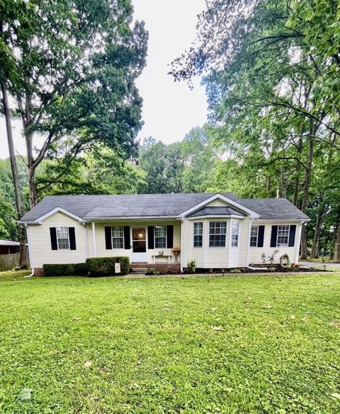 113 Guill Ln Cottontown TN 37048