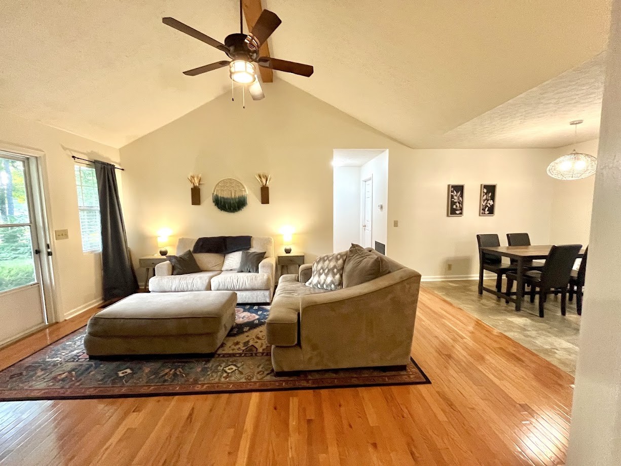 113 Guill Ln