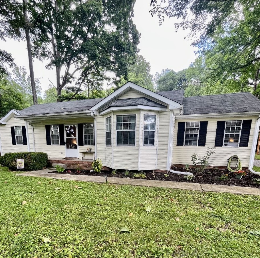 113 Guill Ln