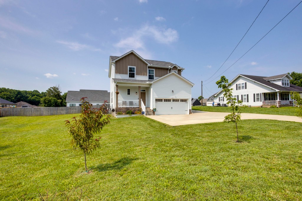 8415 Highway 25 E