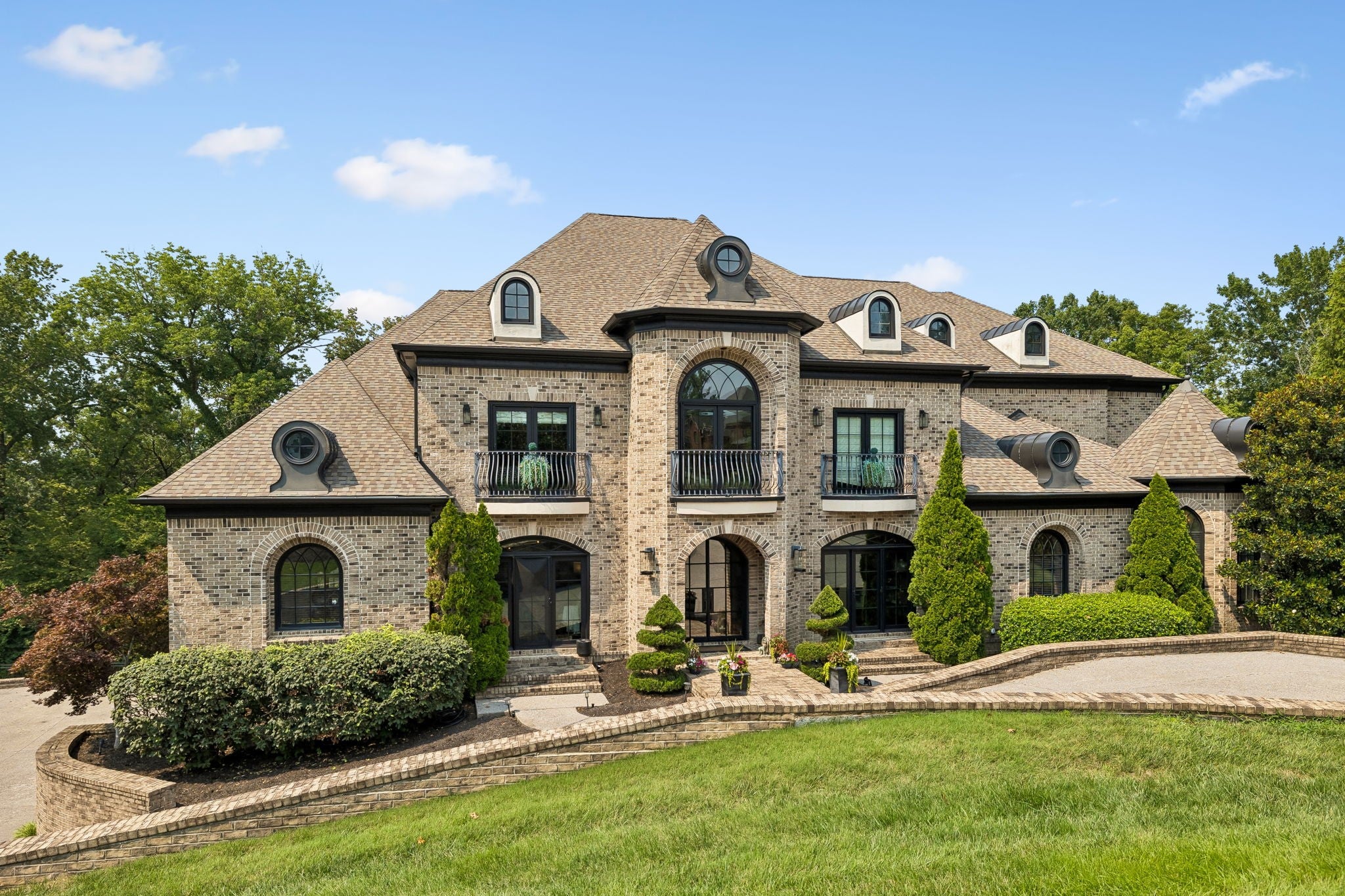 9530 Sanctuary Pl - home for sale