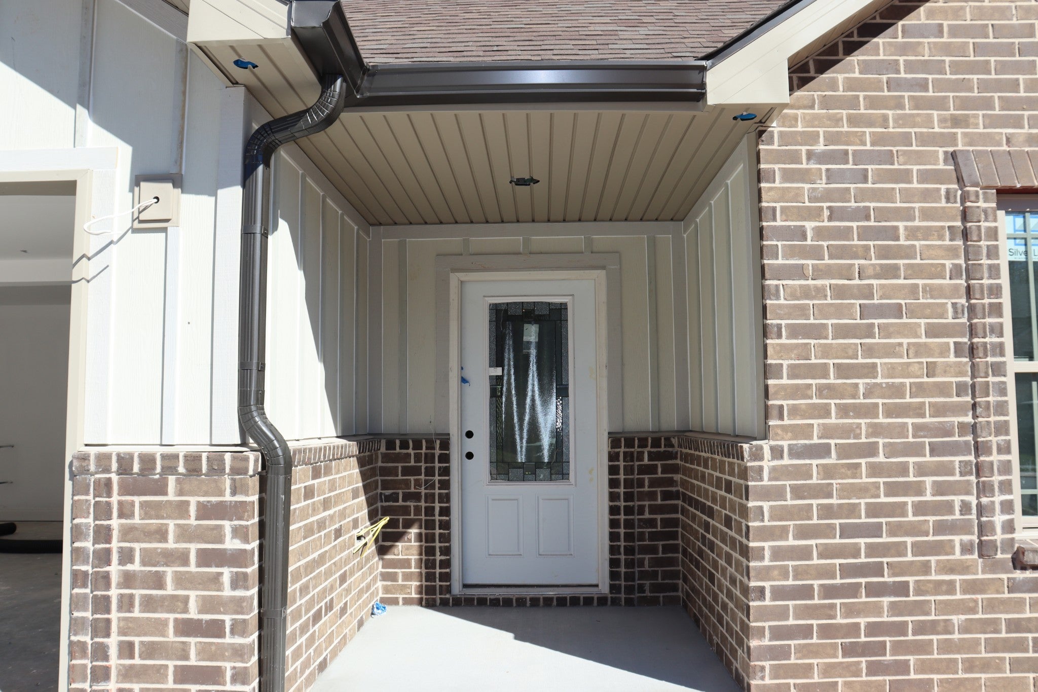 597 Willow Park Dr