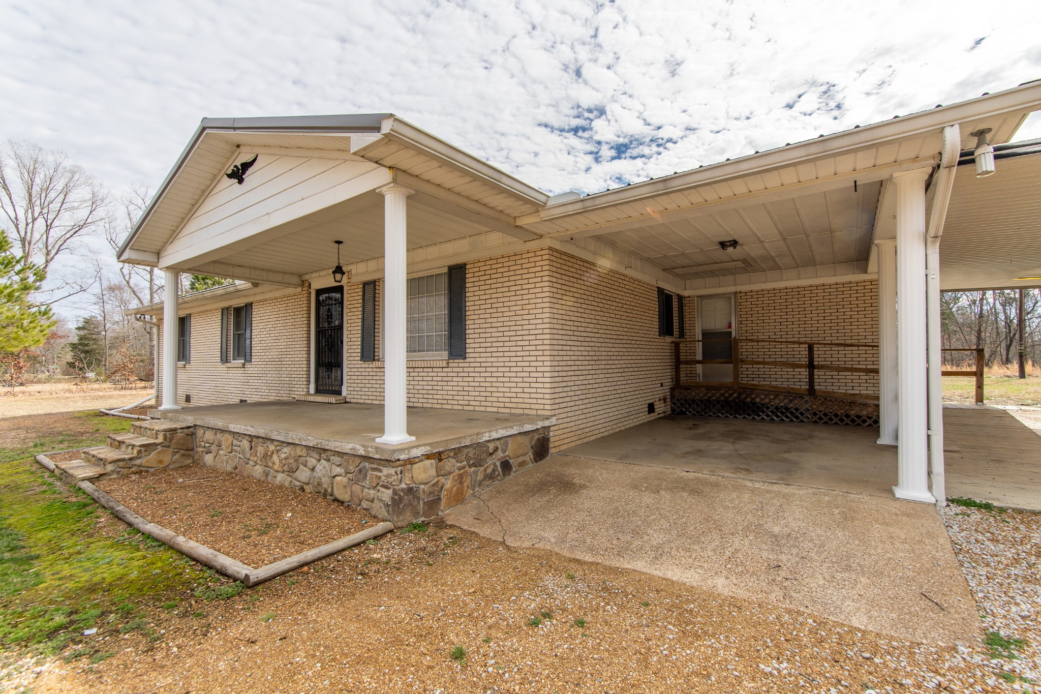 619 Horseshoe Bend Rd