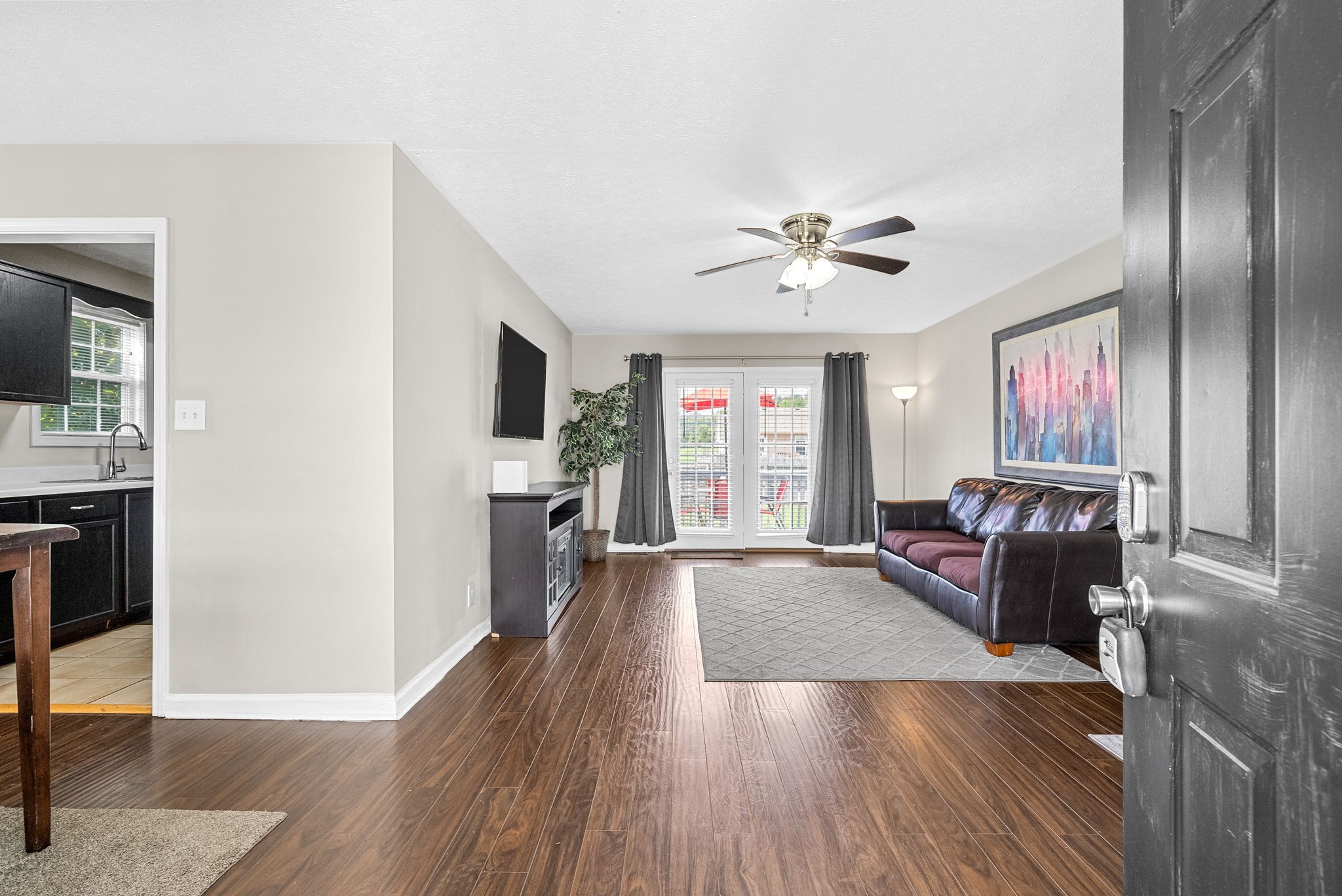 344 Pioneer Dr