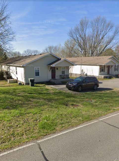 114 W Hillcrest Dr Springfield TN 37172