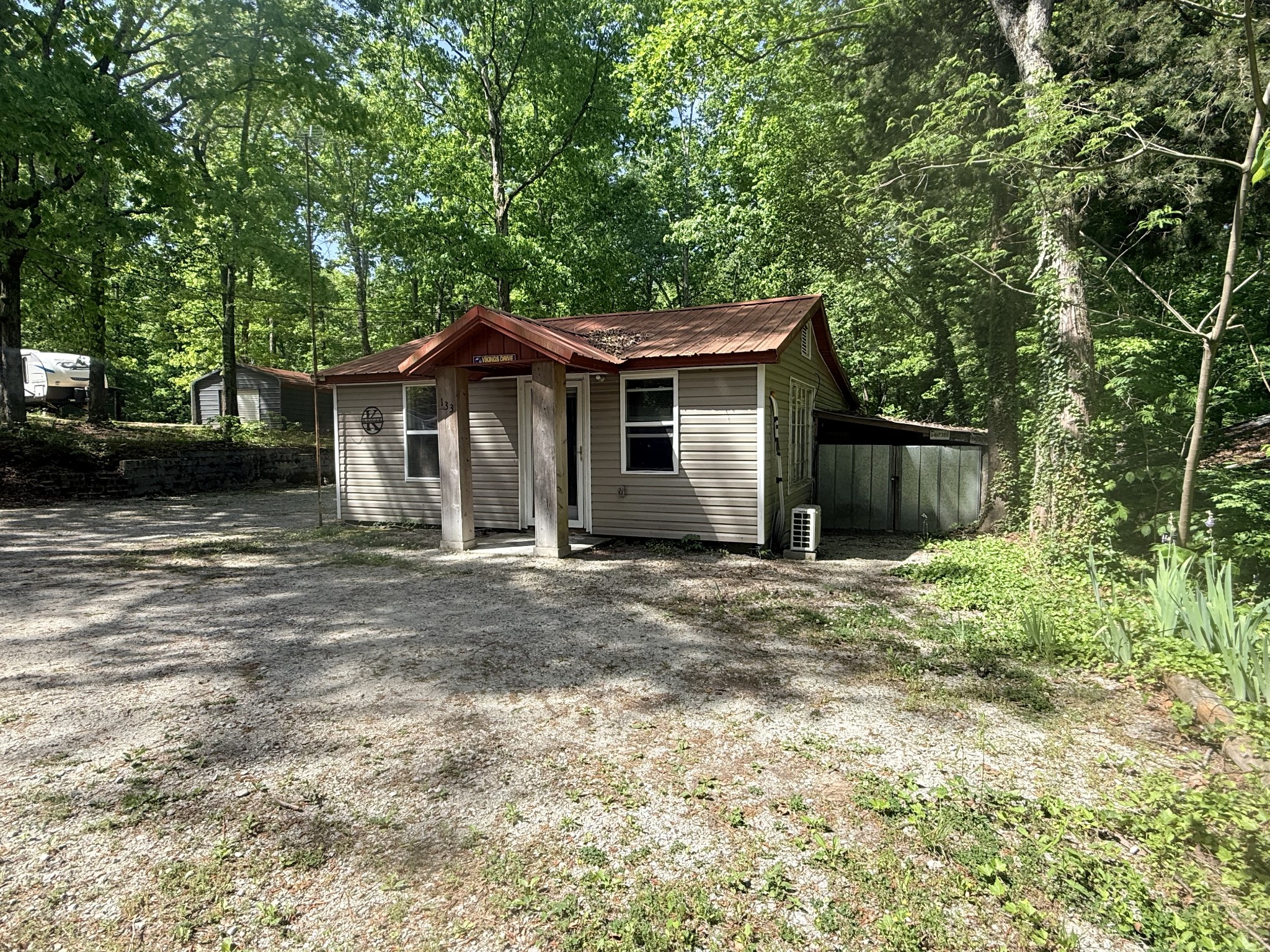 133 Maxine Nelson Rd