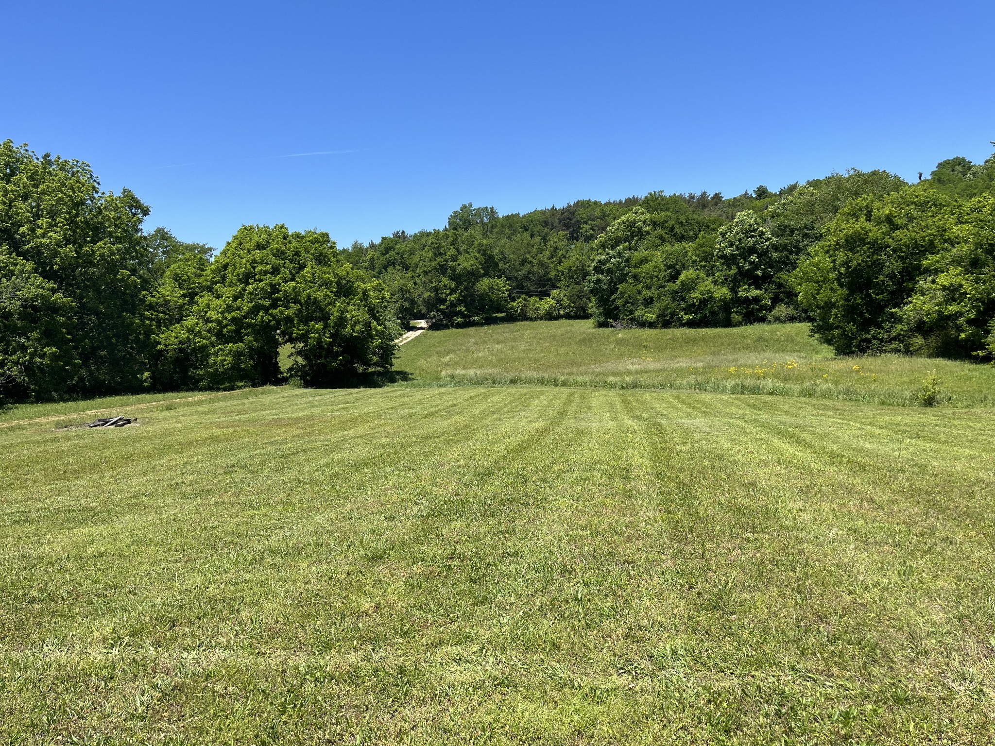 2127 Highway 166 N