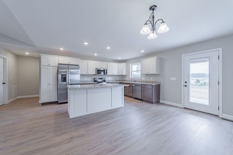 397 Jean Dr Tullahoma TN 37388