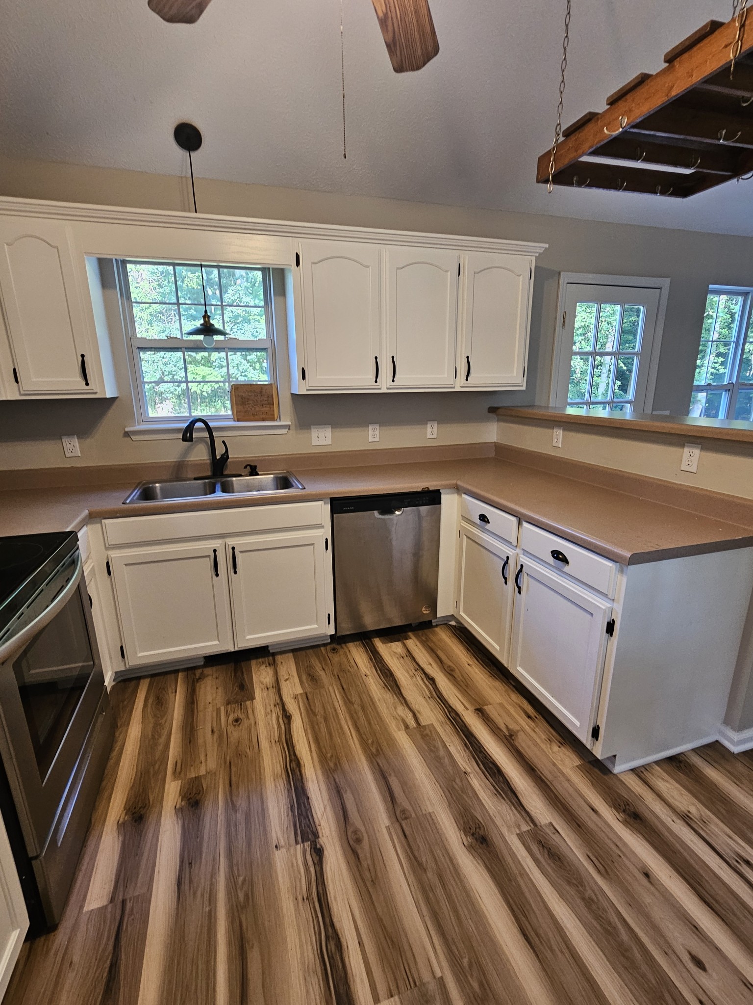 121 Timberwood Dr