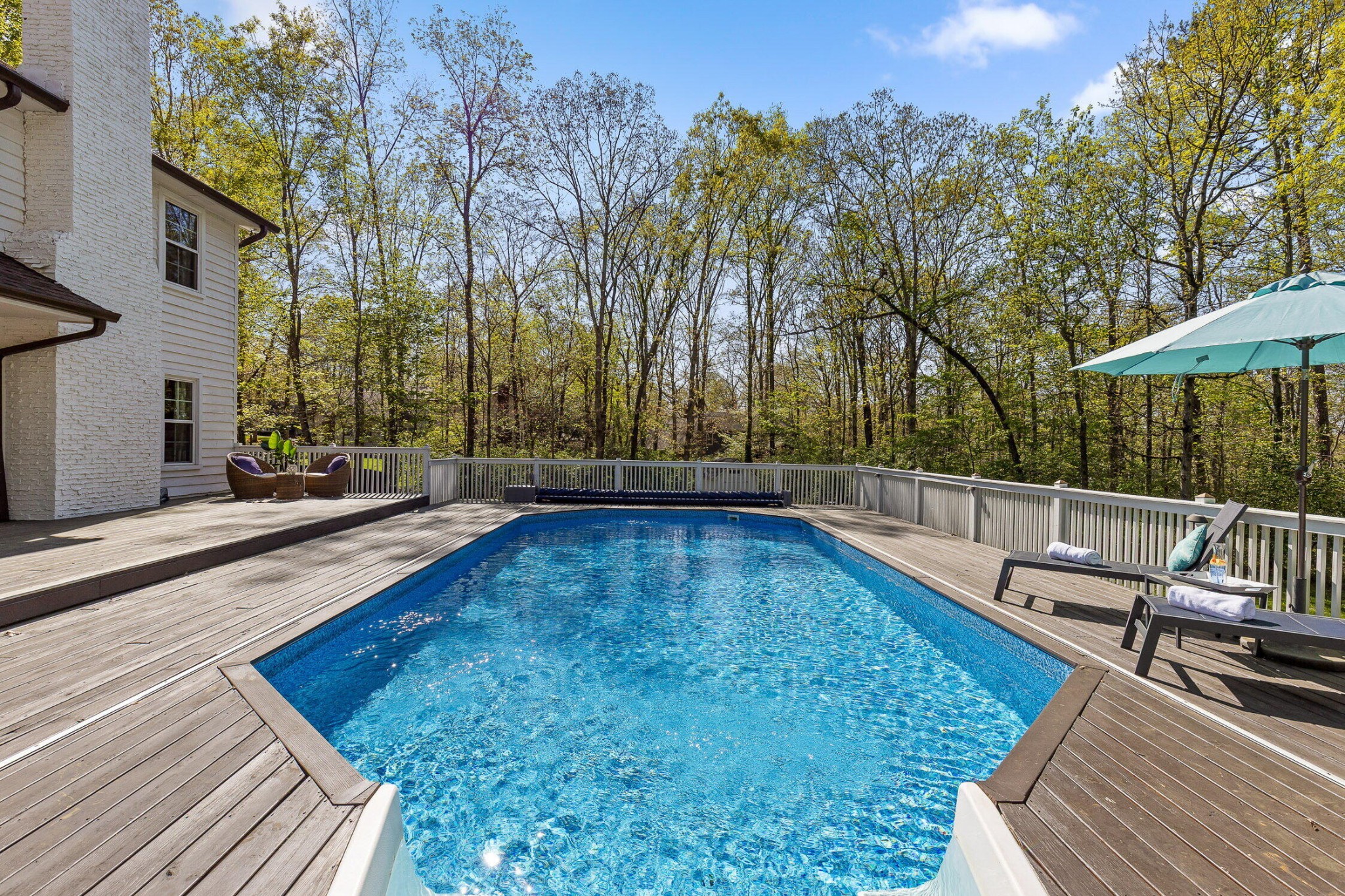 32 Cool Springs Road
