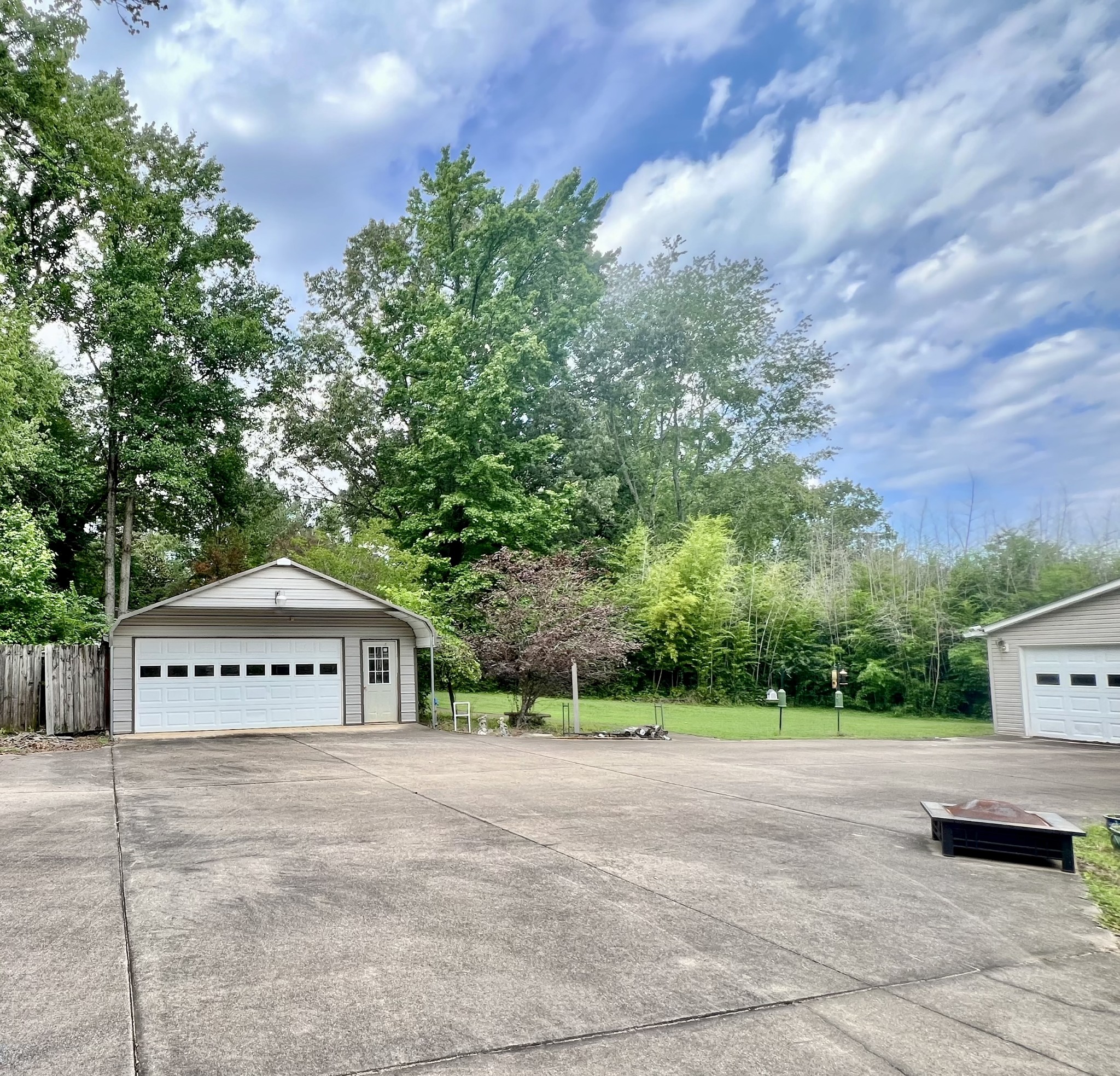 1108 Lone Oak Rd