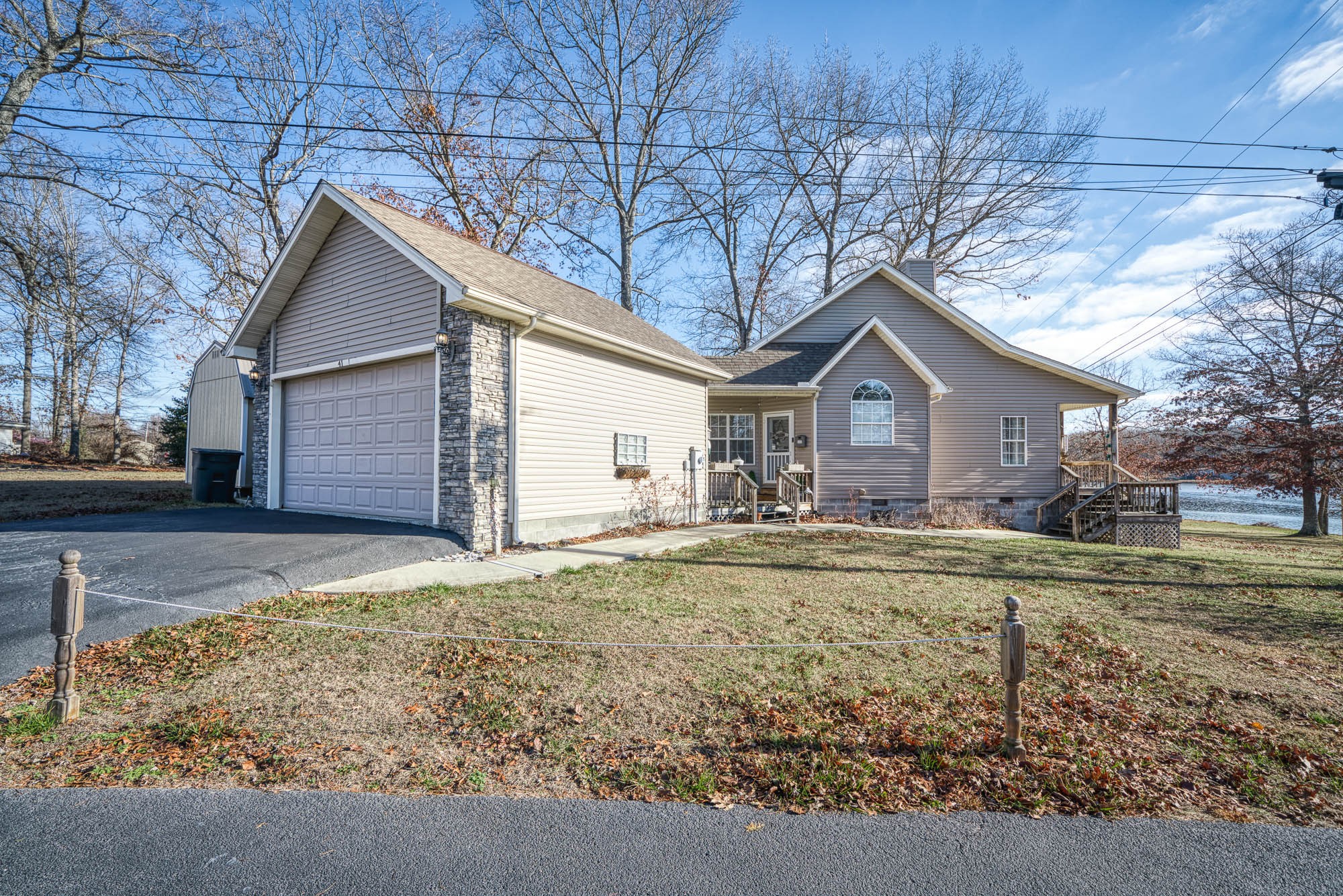 View Crossville, TN 38571 house