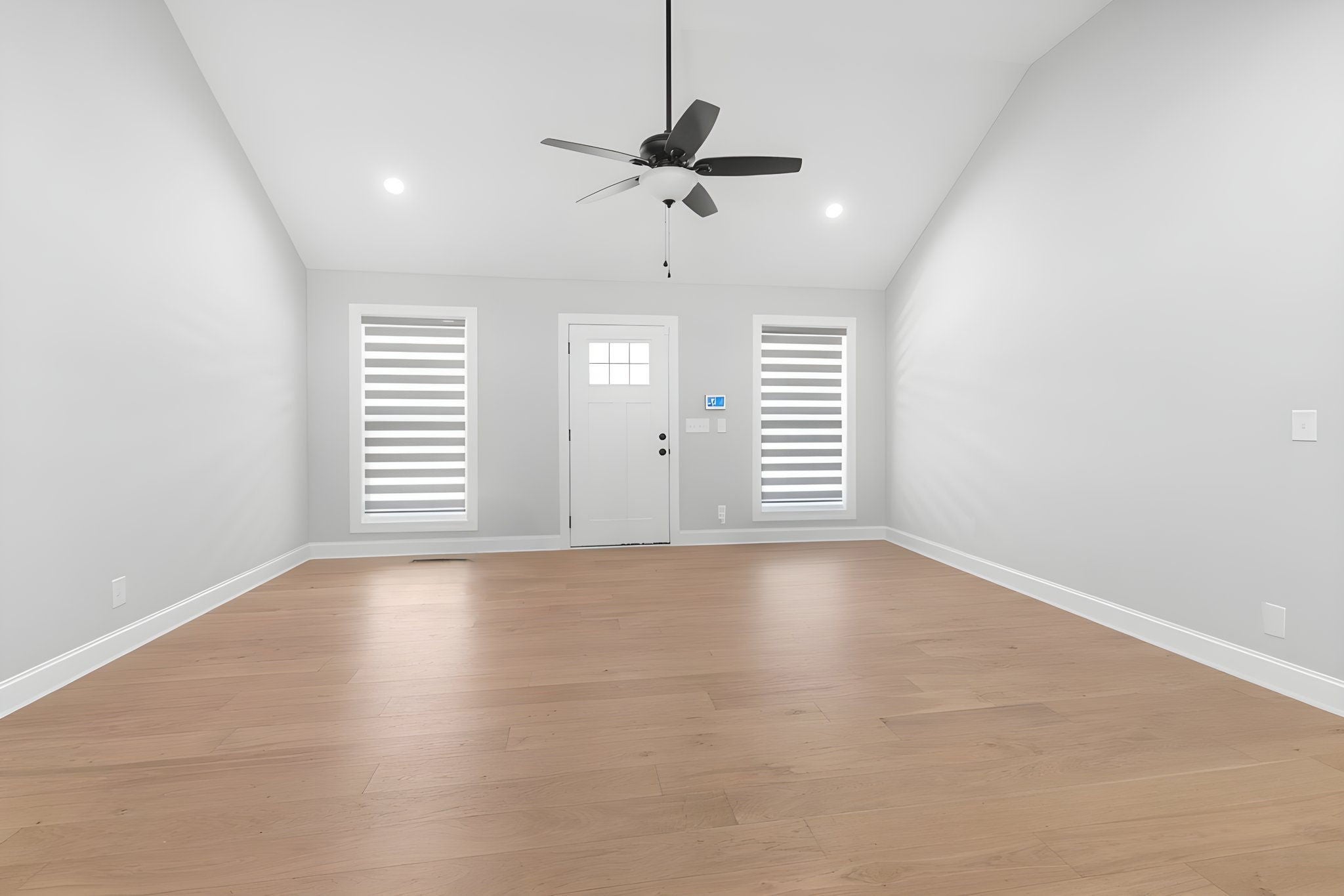 513 Rose Ln