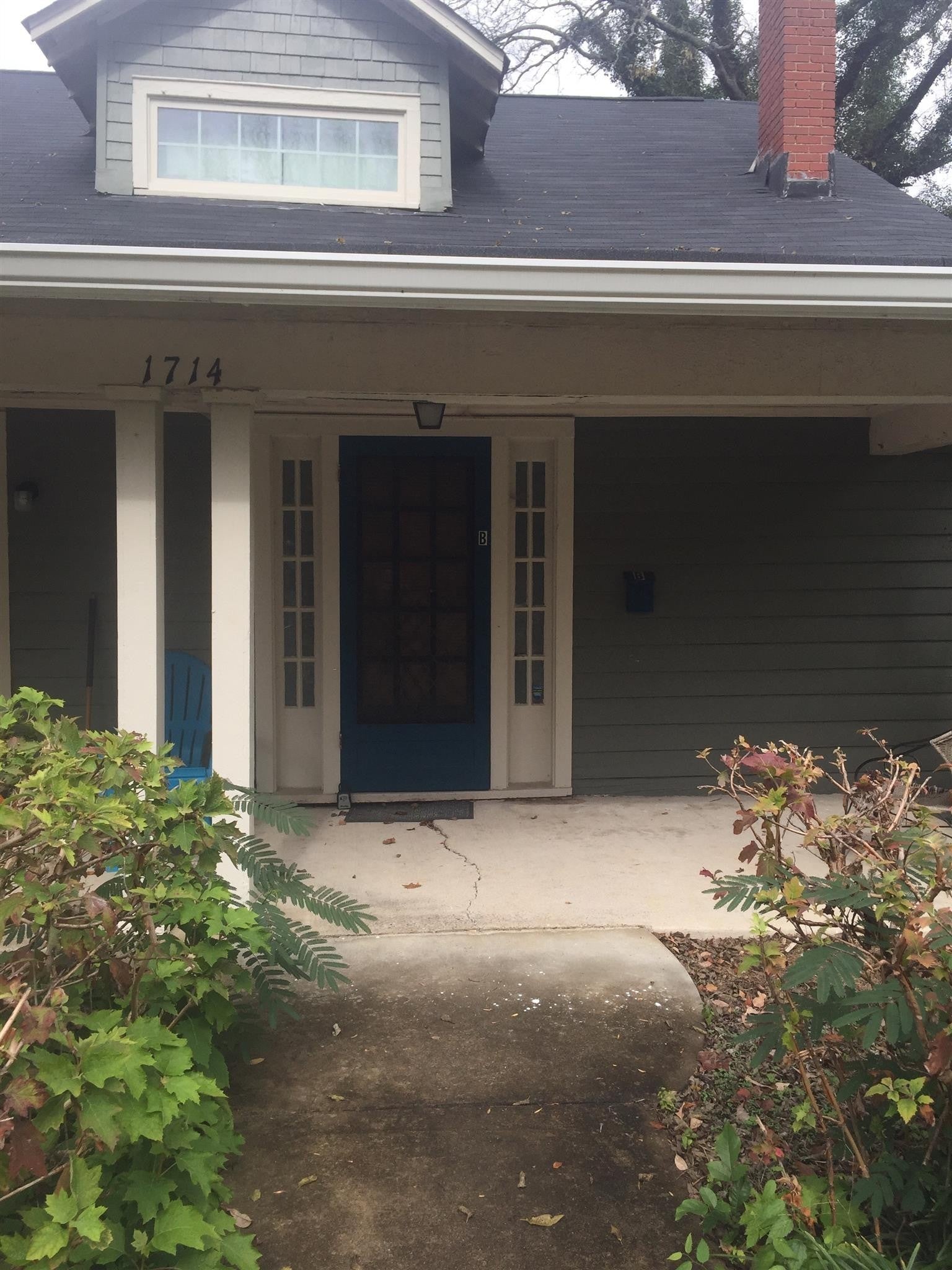1.0-bed rental at 1714 Ashwood Ave B