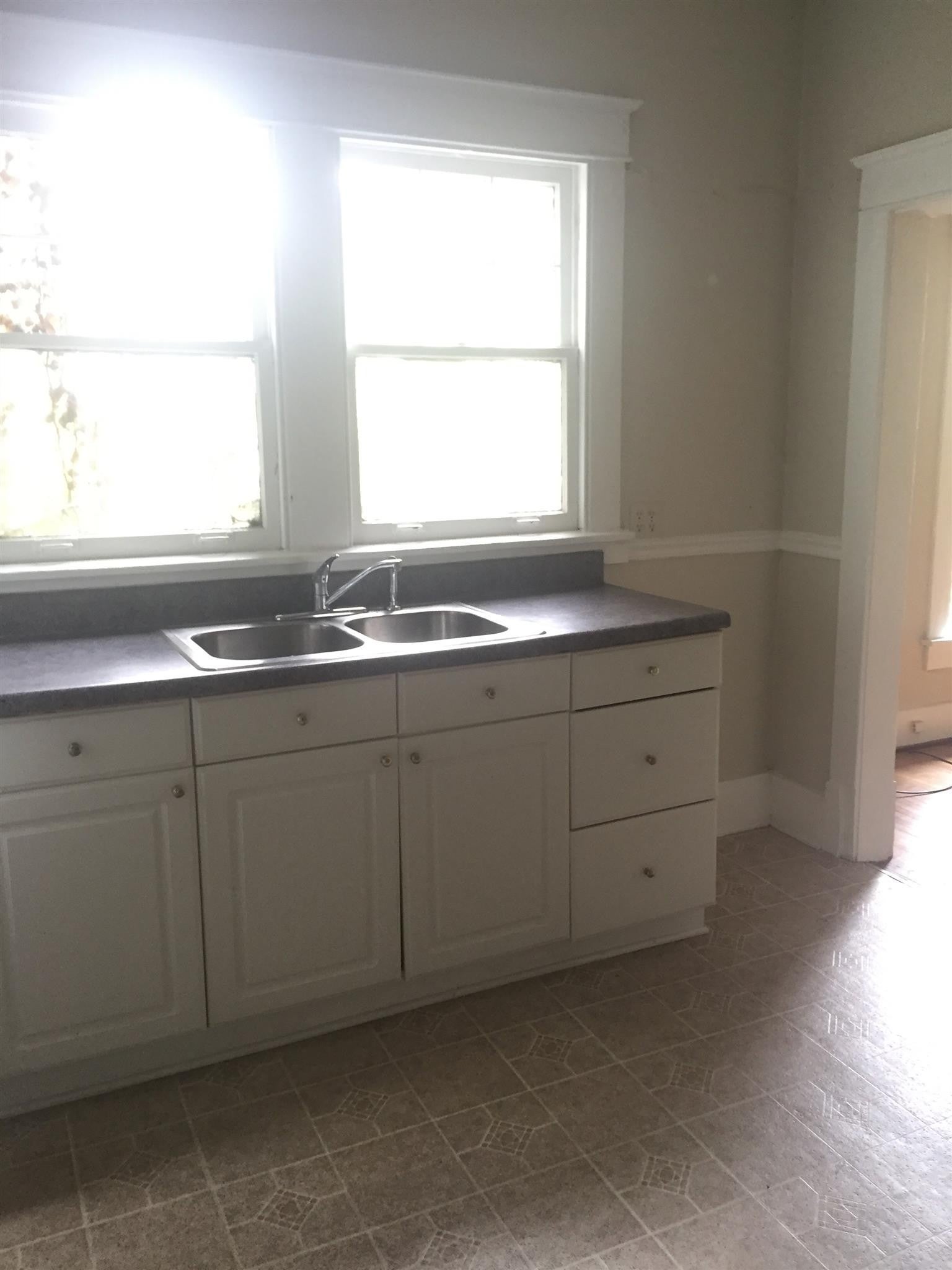 1714 Ashwood Ave B, Nashville TN 37212 1-bed home, photo 5 of 6