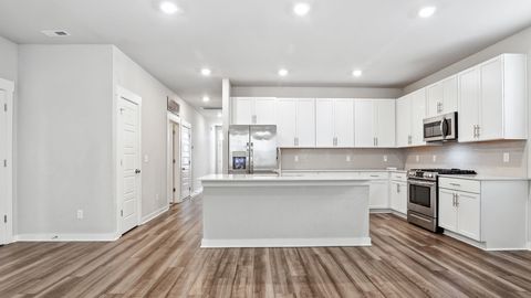 1231 Inverness Pass Lebanon TN 37087