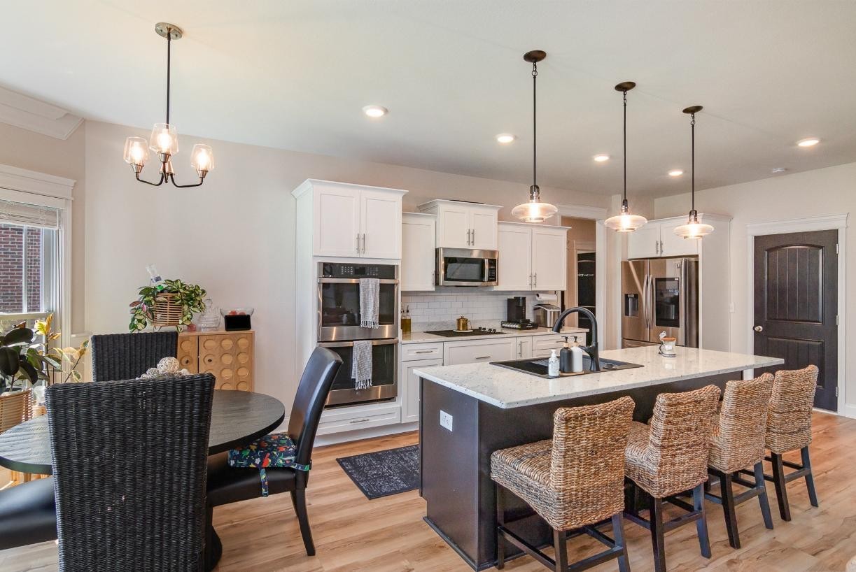 513 Summit View Cir