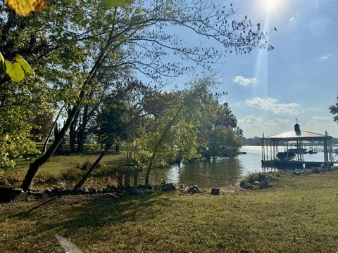 216 Cherokee Rd Hendersonville TN 37075