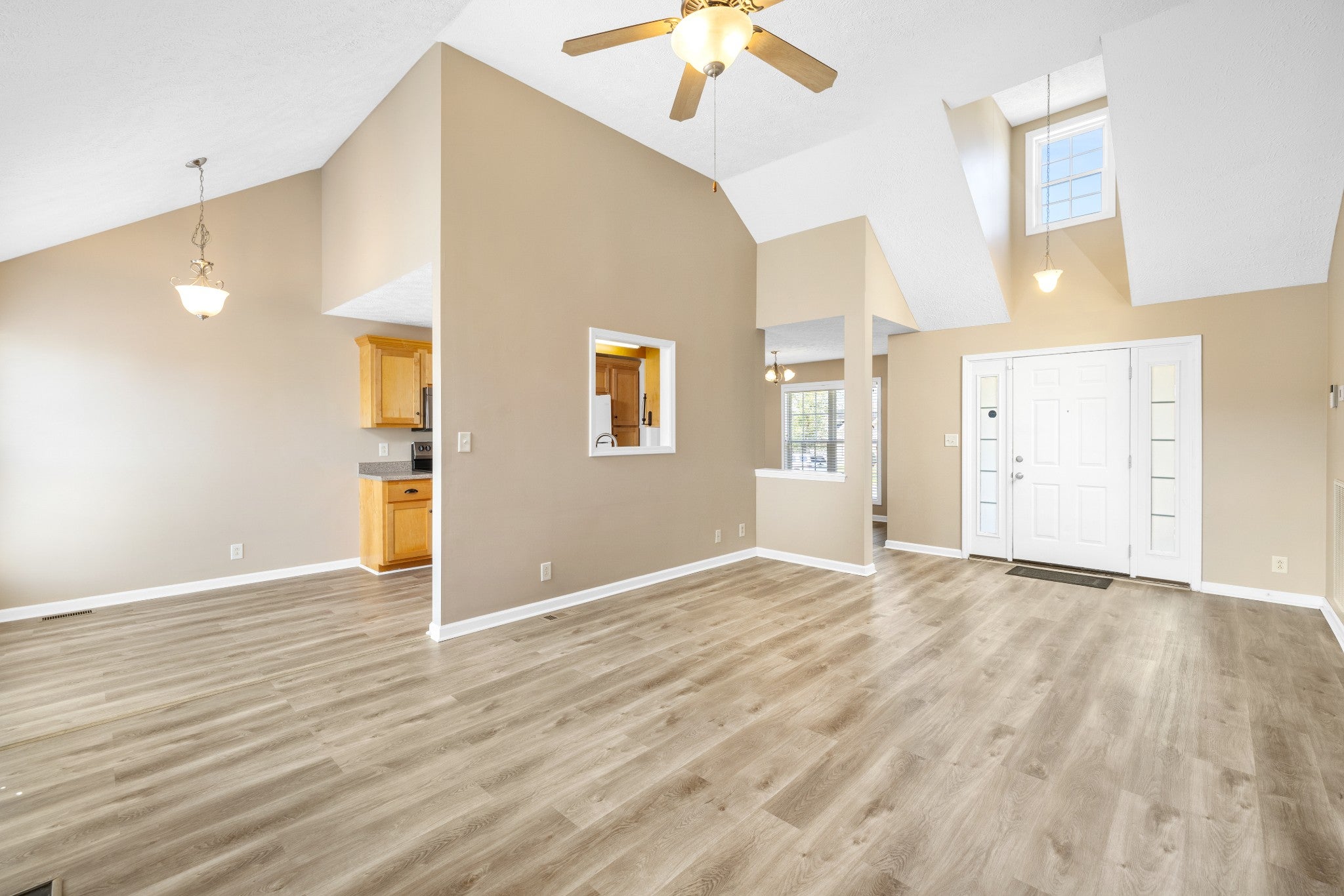 1383 Ambleside Dr