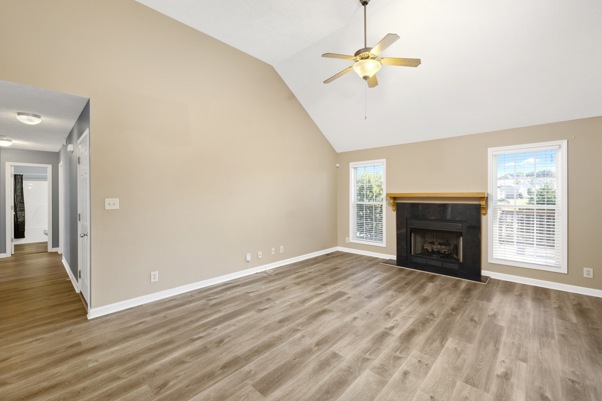 1383 Ambleside Dr