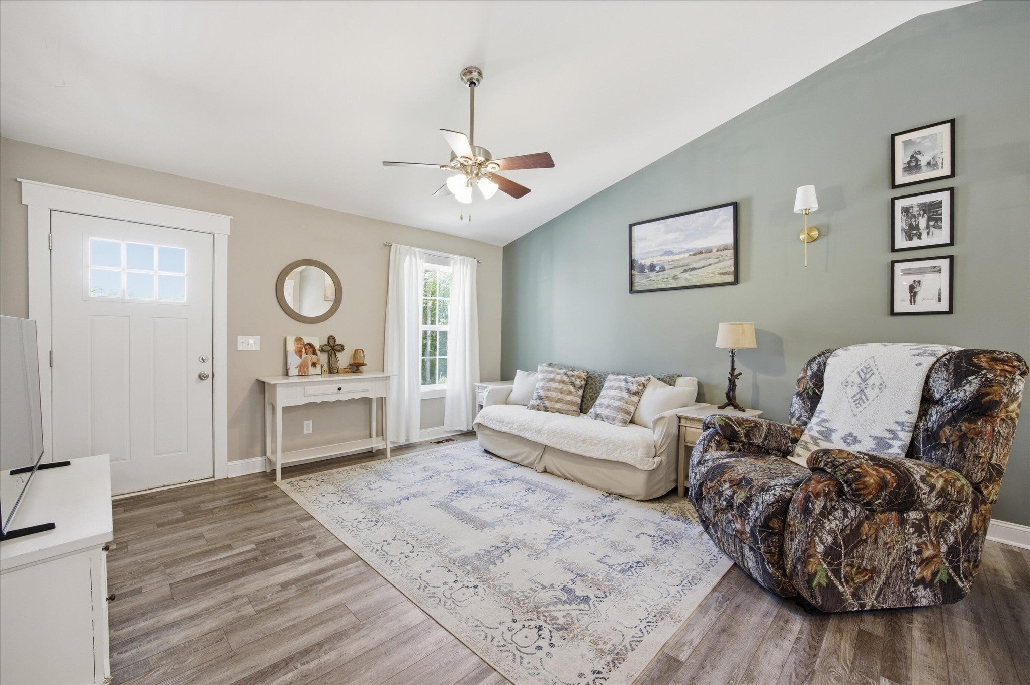 3587 Colston Lane