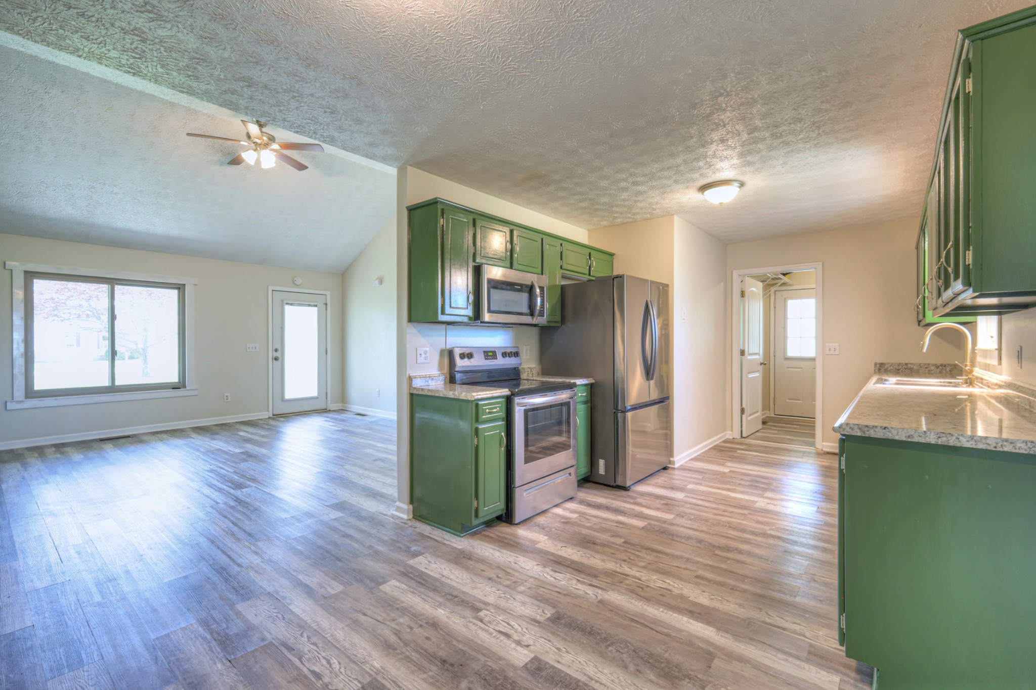 86 Eldon Dr