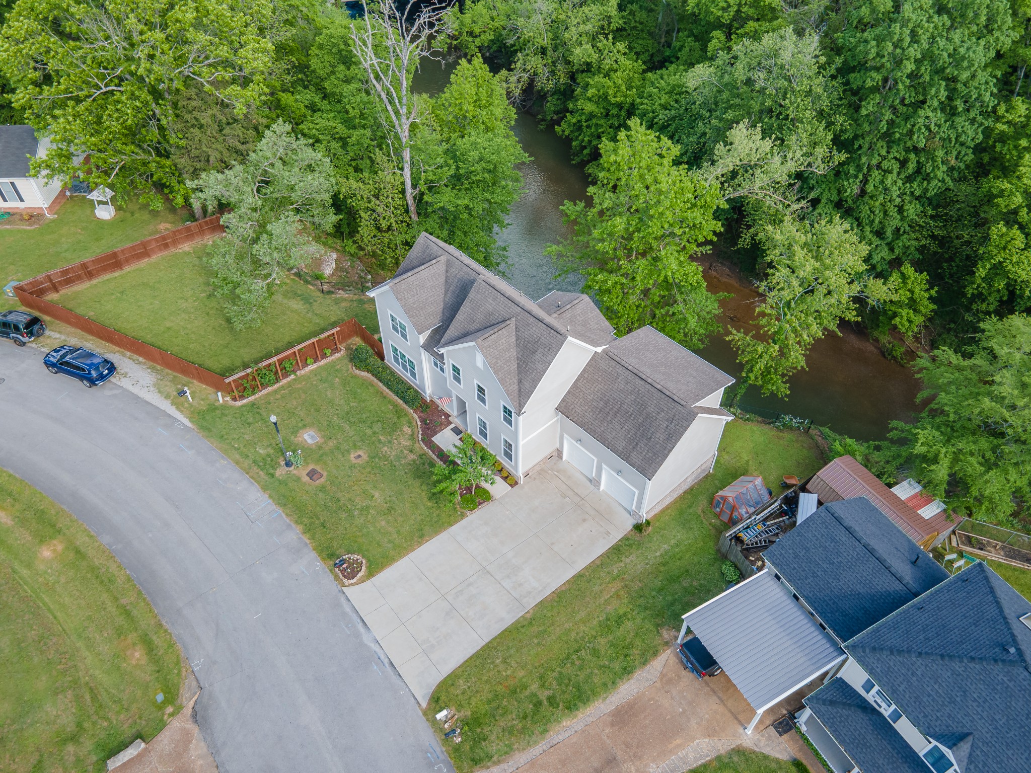 141 Rivergate Dr