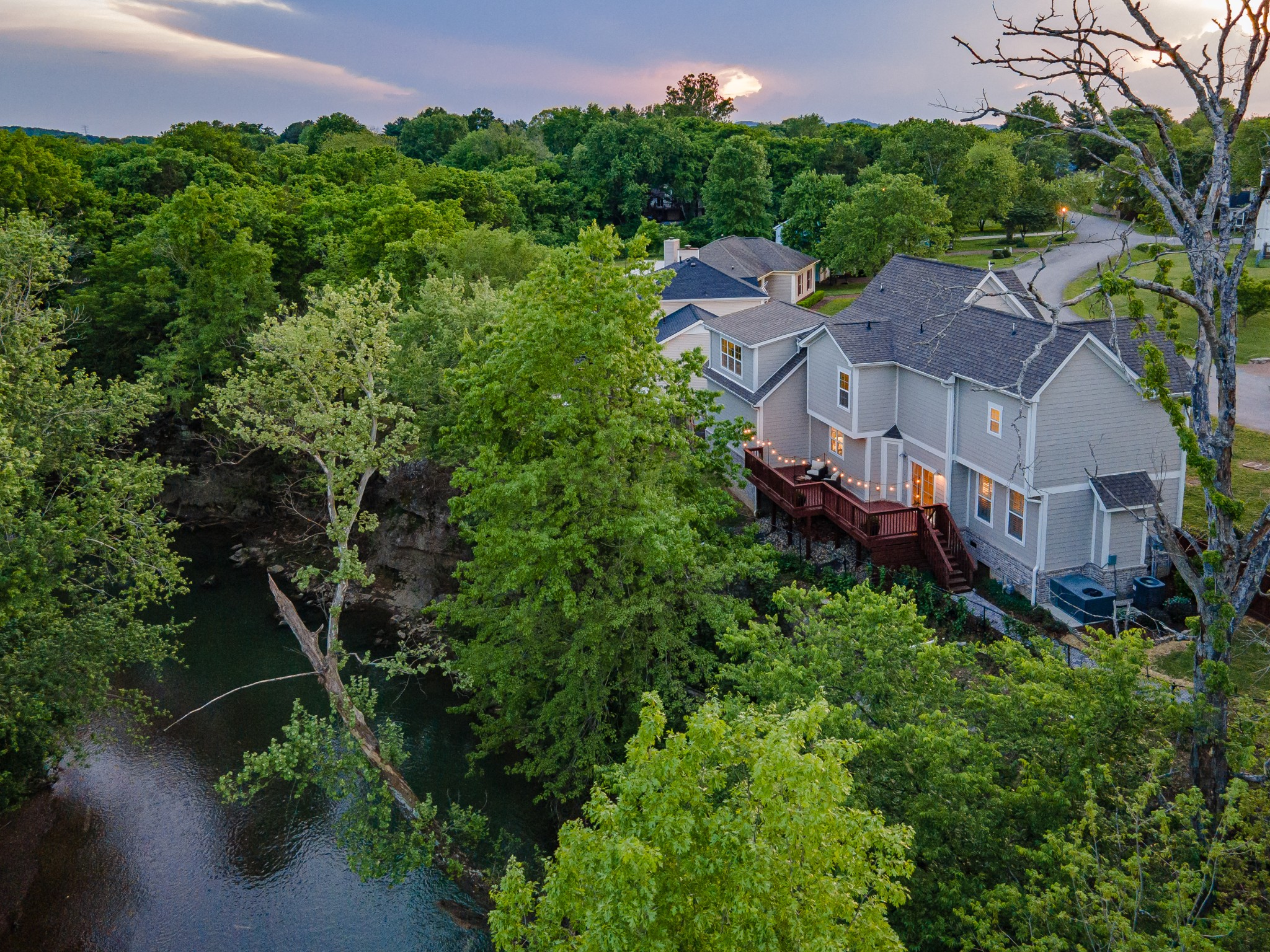 141 Rivergate Dr
