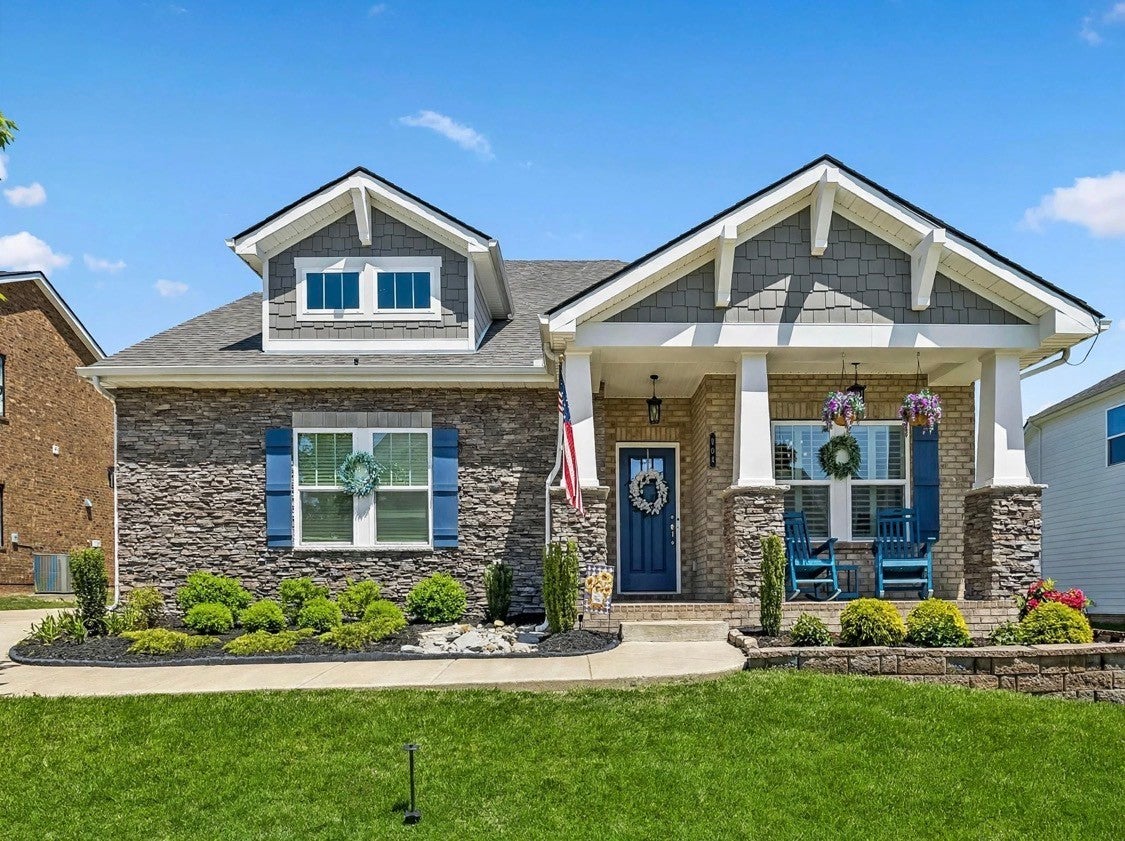 4-bed home for sale in Nolensville, TN 37135, 804 Ravensdowne Dr 804 Ravensdowne Dr, Nolensville TN 37135 4-bed home, photo 1 of 5
