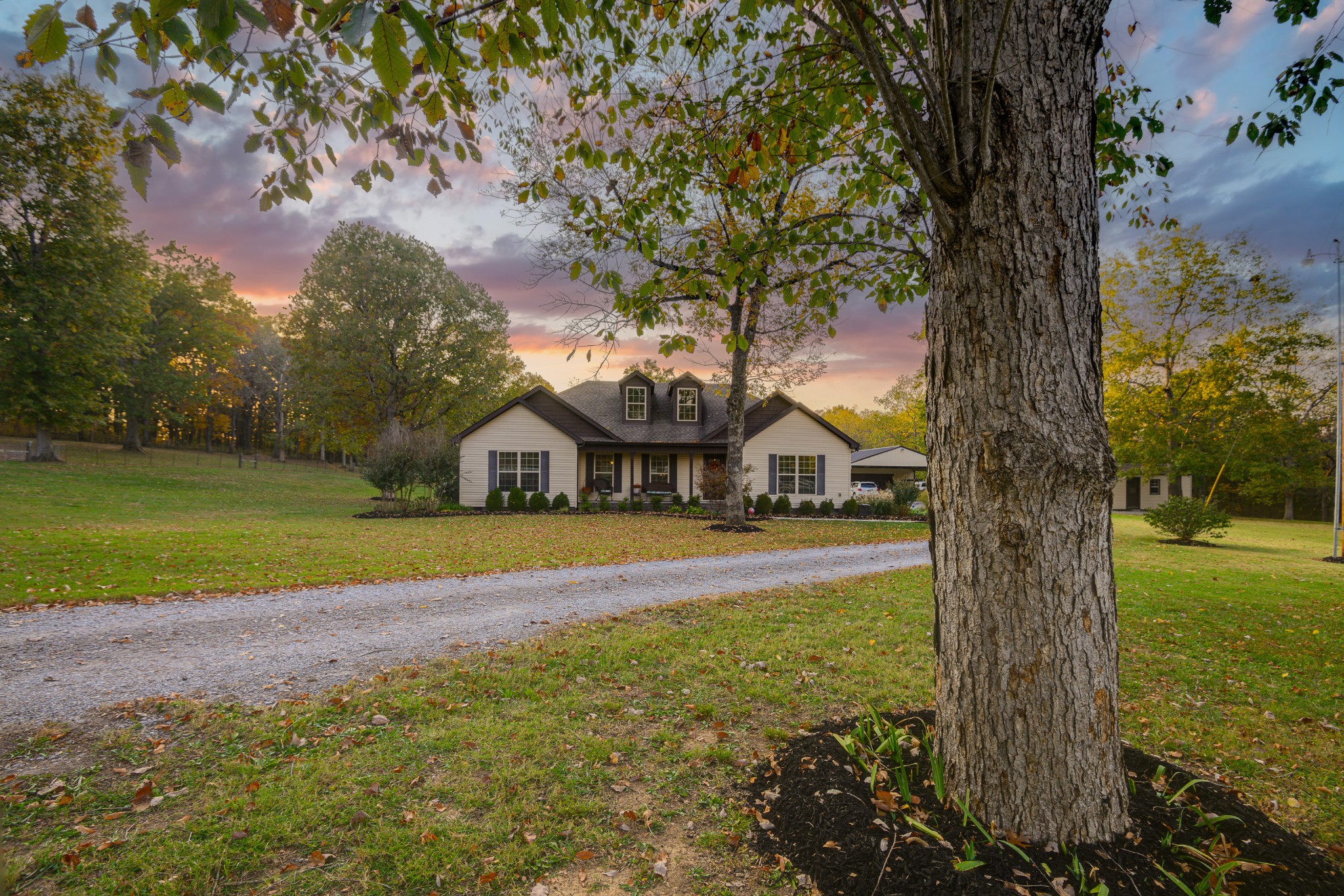 255 Troupe Rd