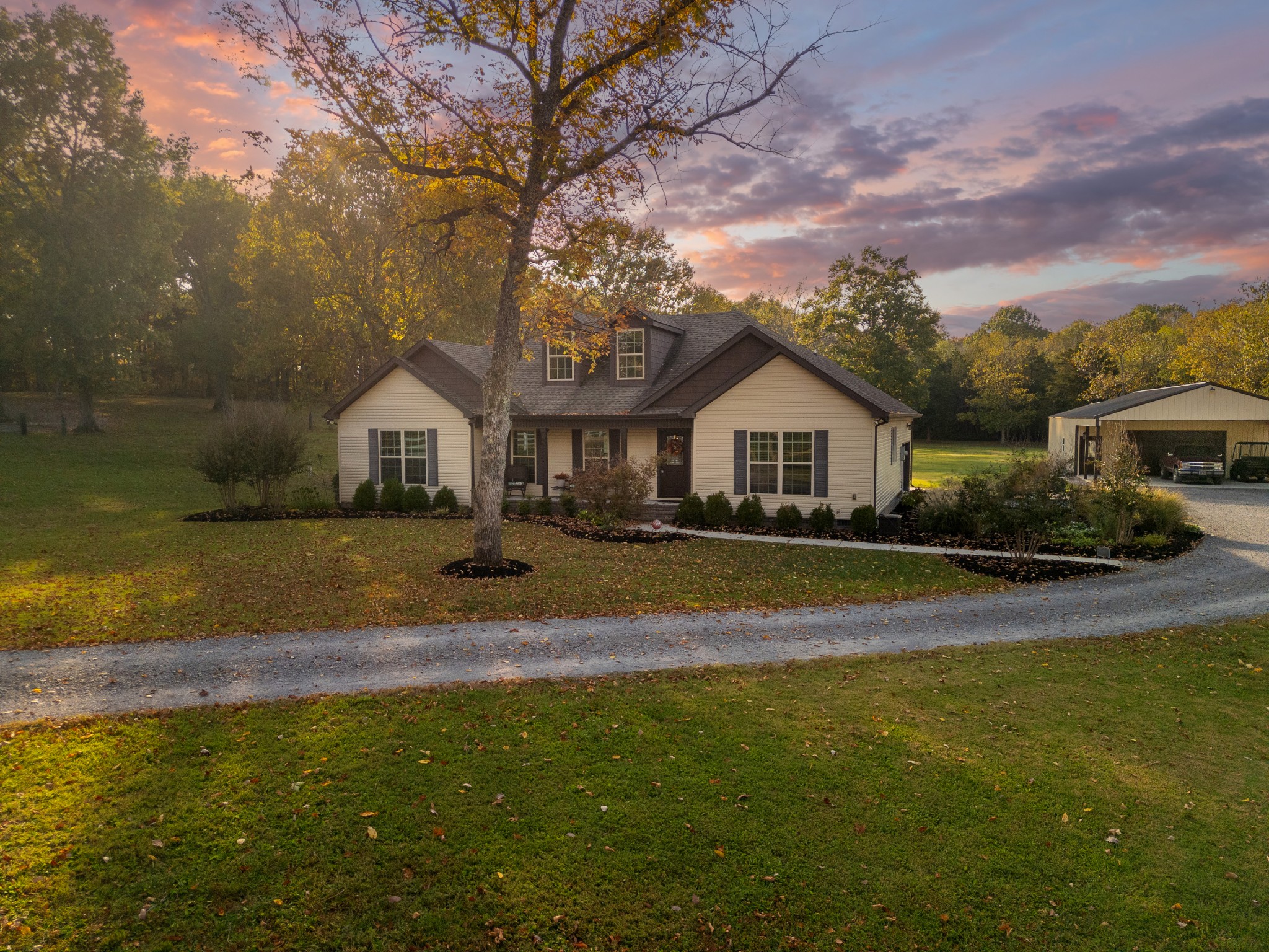 255 Troupe Rd