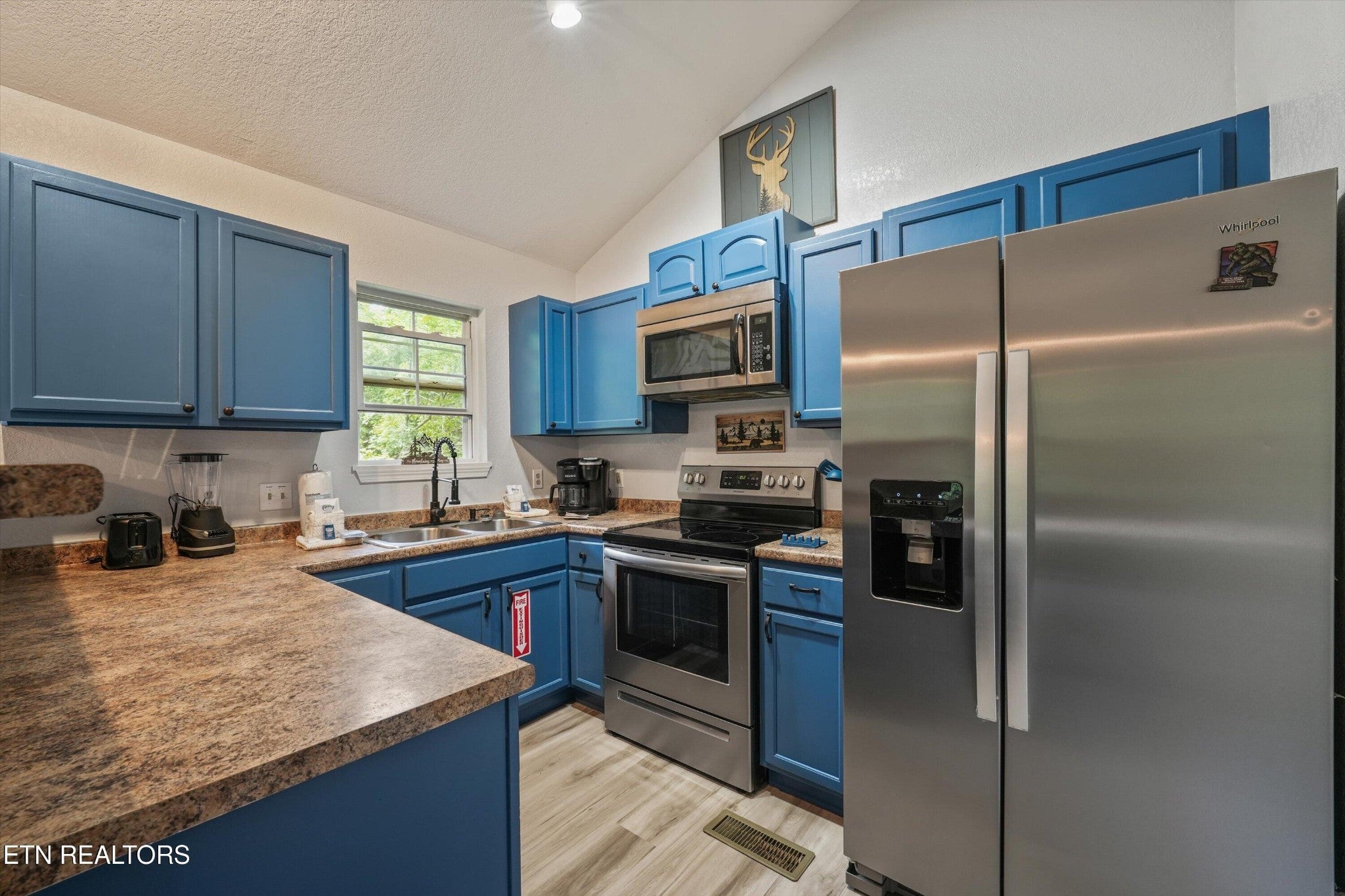 520 Proffitt Rd 1