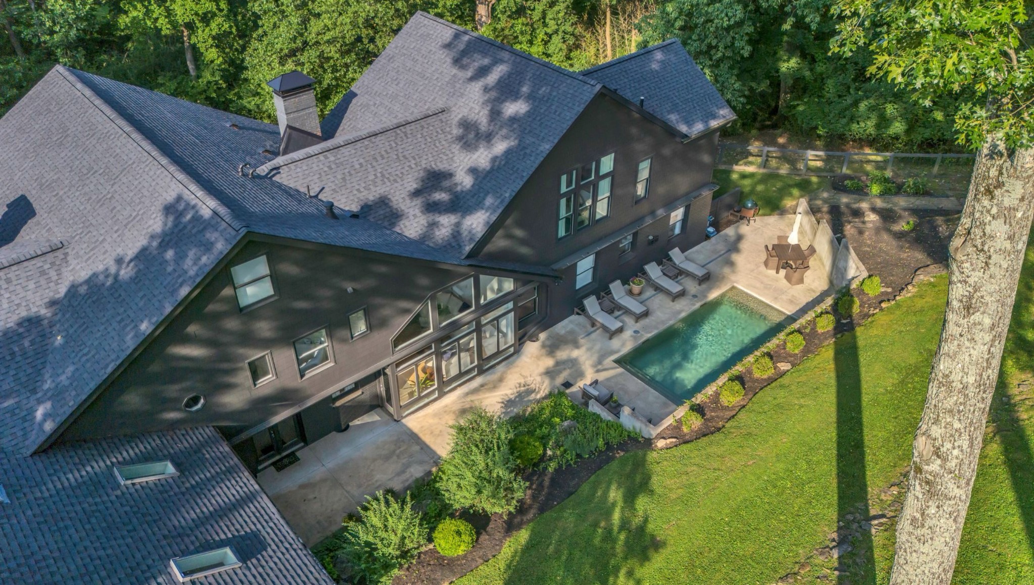 915 Overton Lea Rd