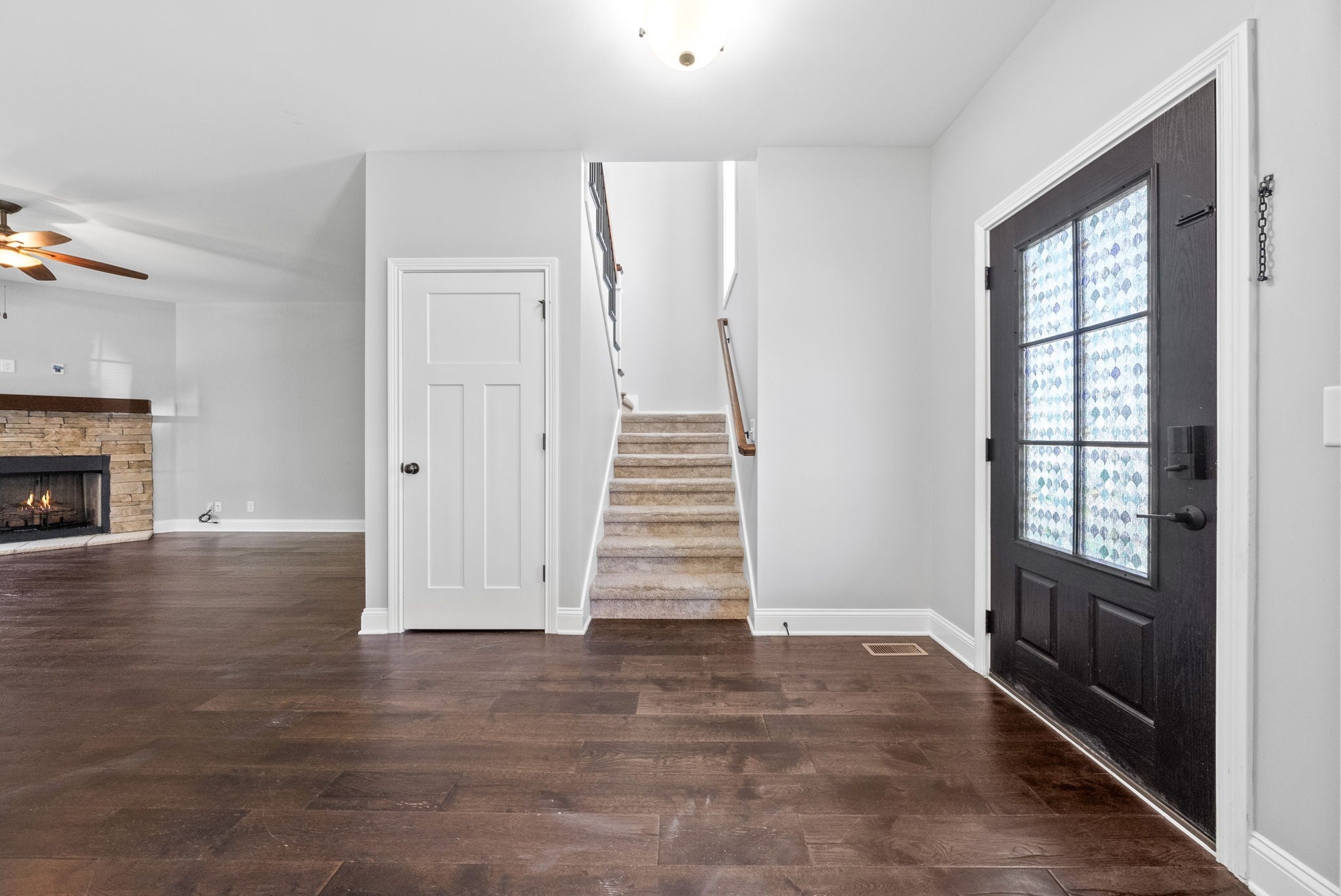 1506 Redrock Court