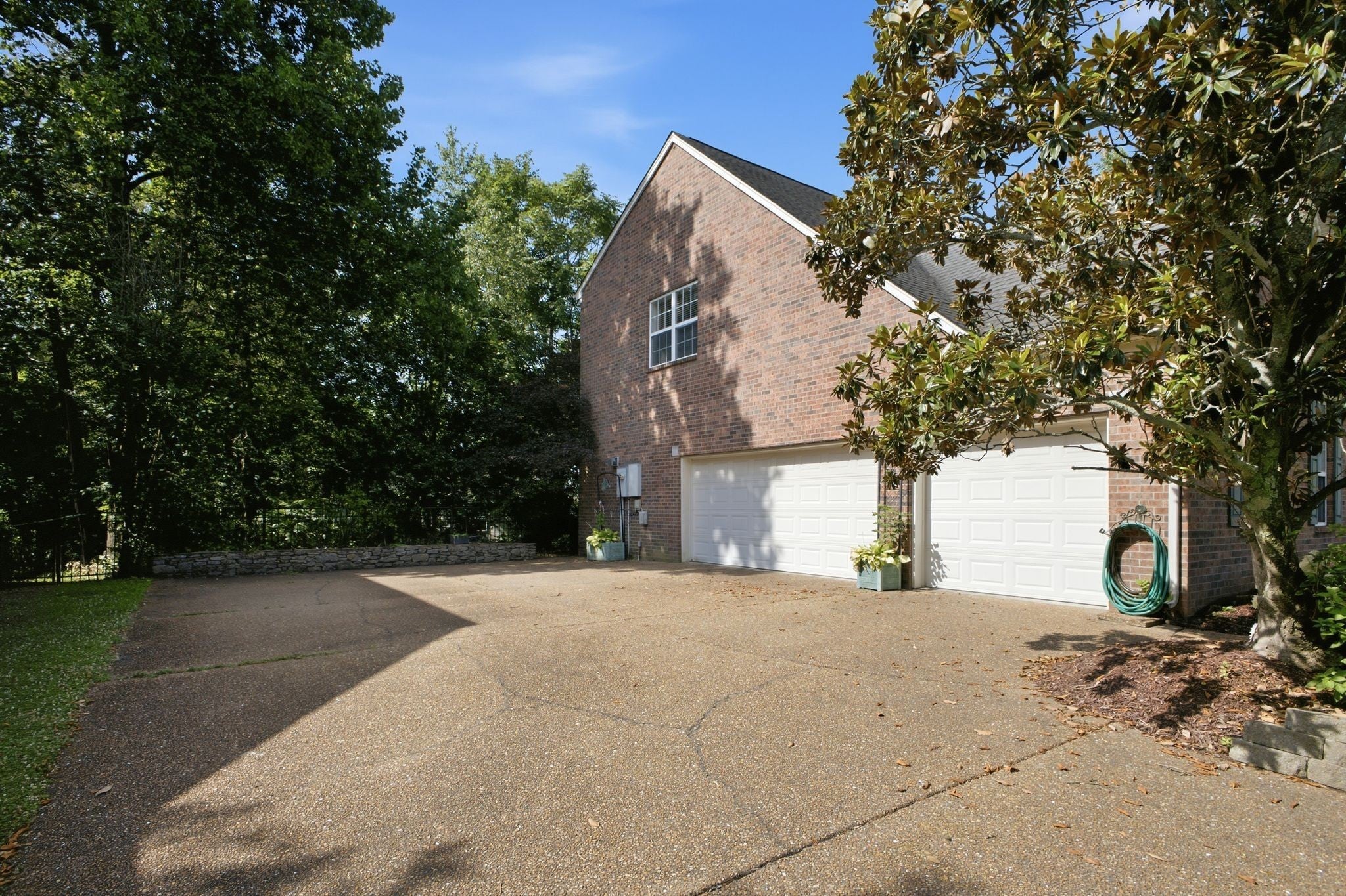 7001 Stone Run Dr