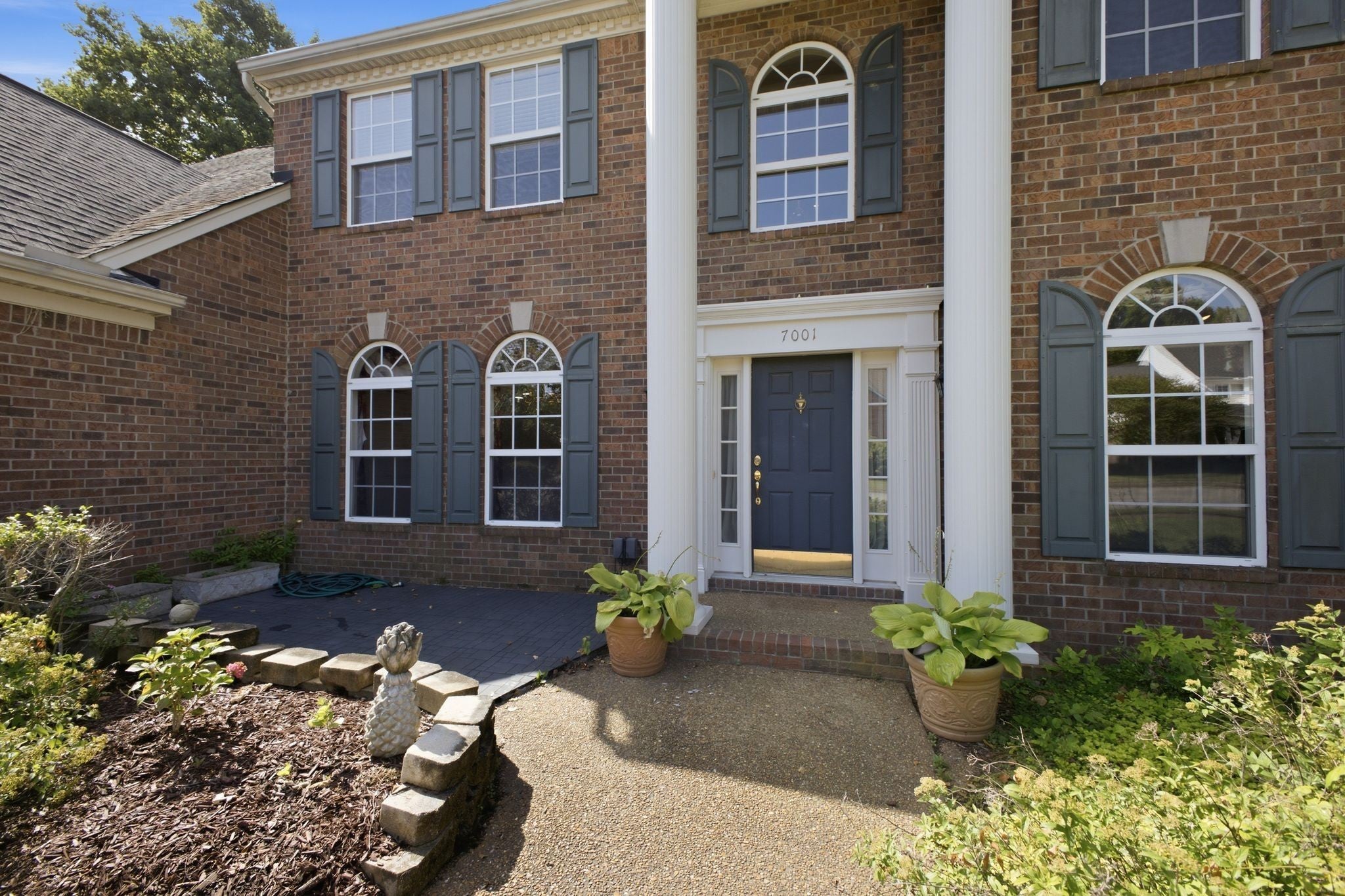 7001 Stone Run Dr