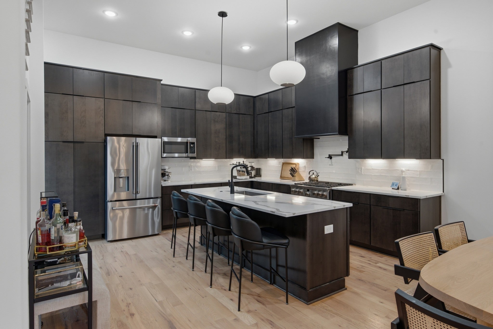 4-bed listing at 607b Moore Ave, Nashville