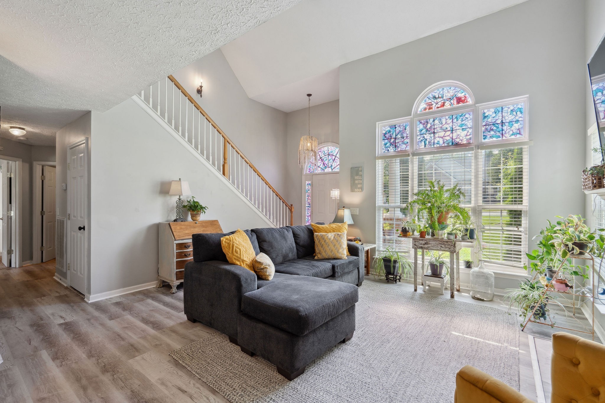 2104 Loudenslager Dr