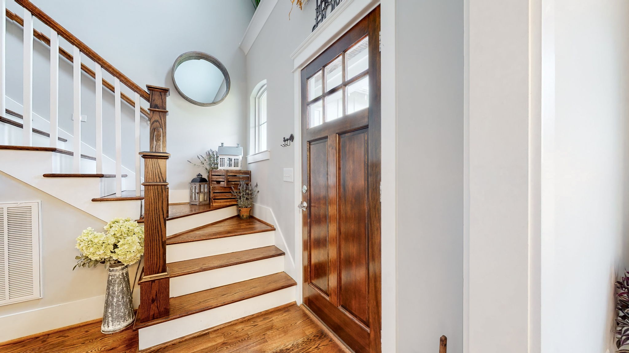 7146 Pepper Tree Cir