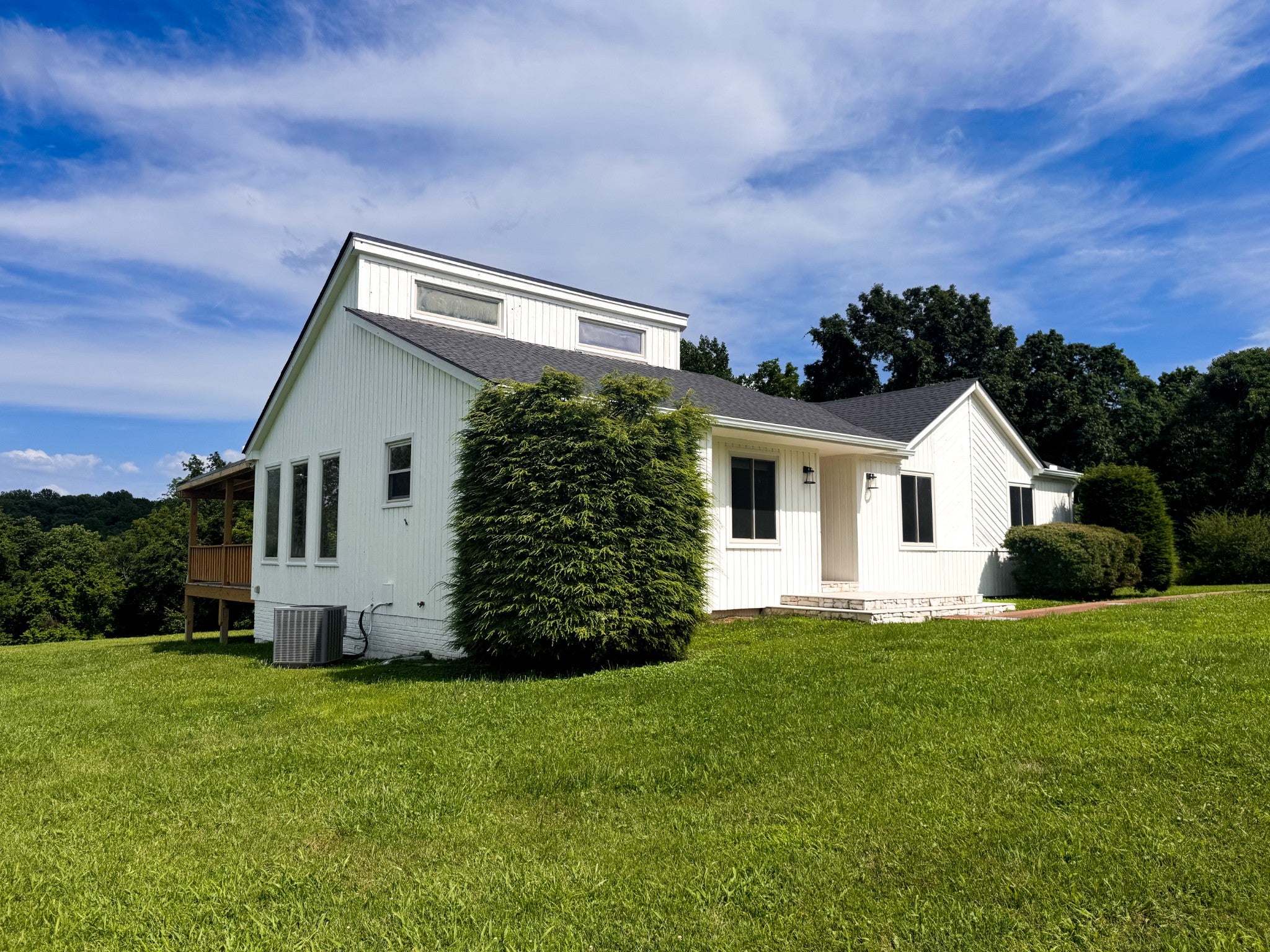 8004 Greenbrier Rd