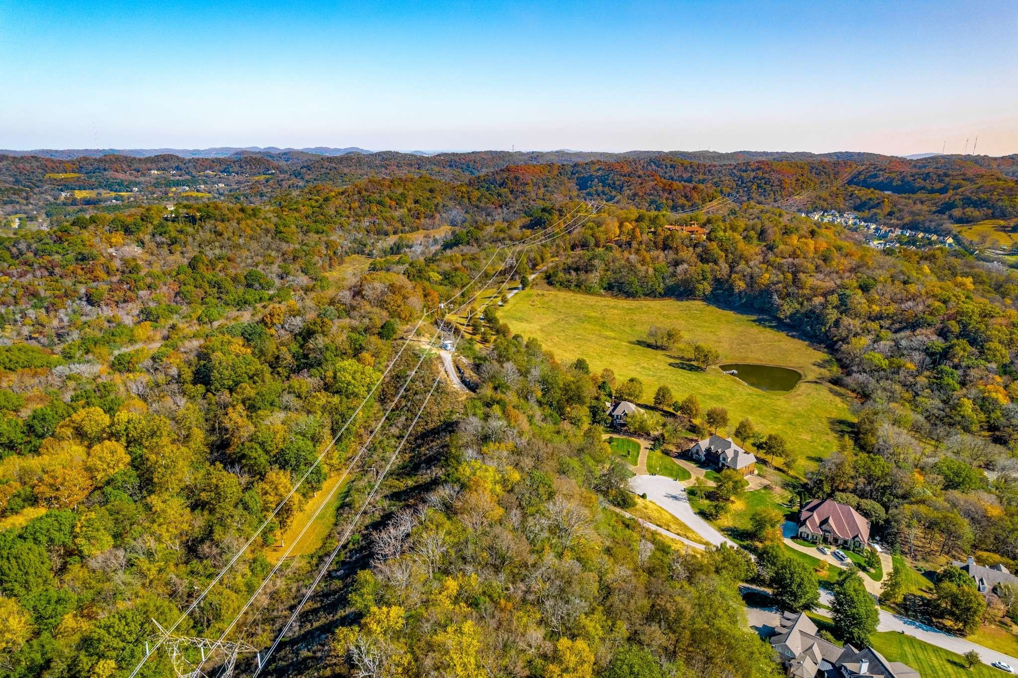 402 Lake Valley Dr
