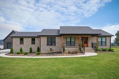 936 N Spring St Sparta TN 38583