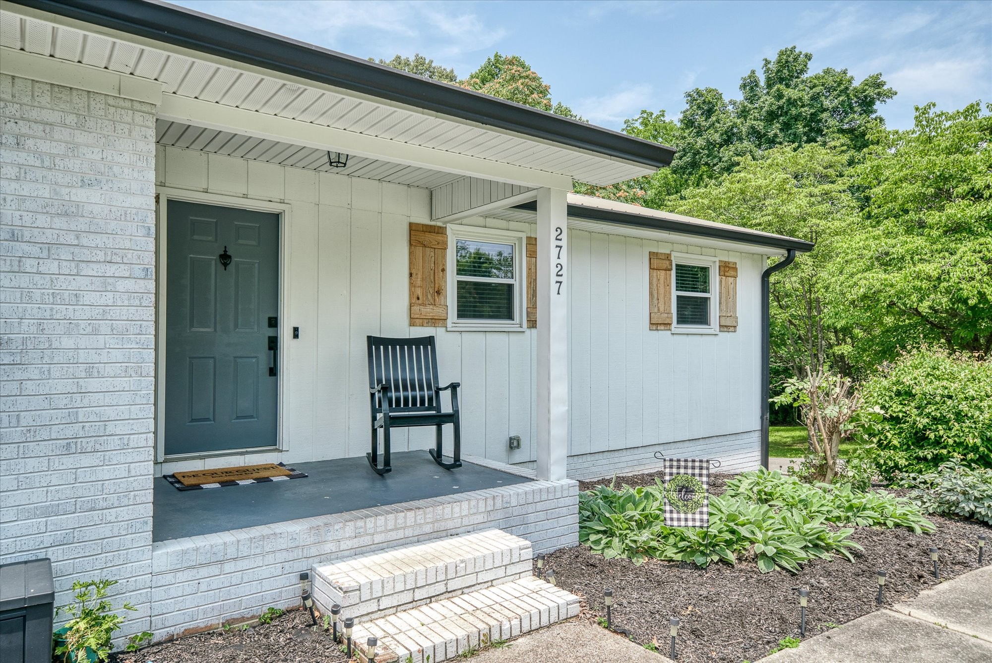 2727 Old Salem Dr